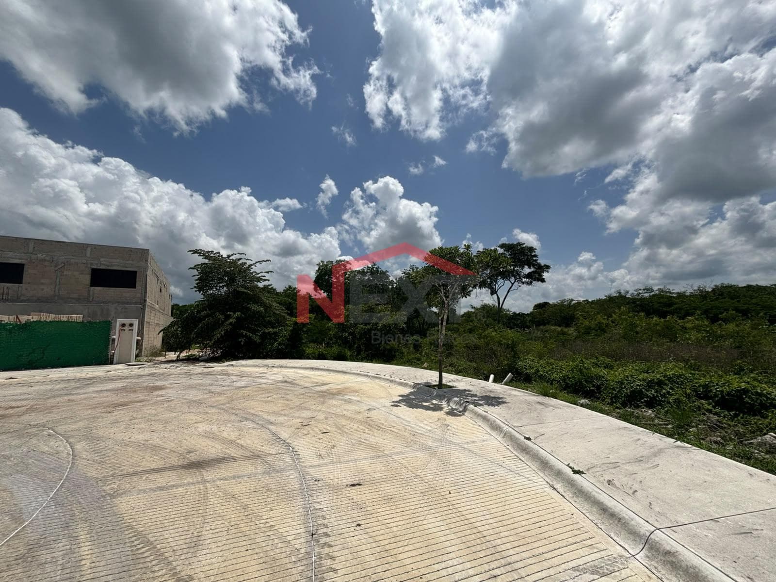 Land for Sale in Club de Golf County, Mérida, 97307