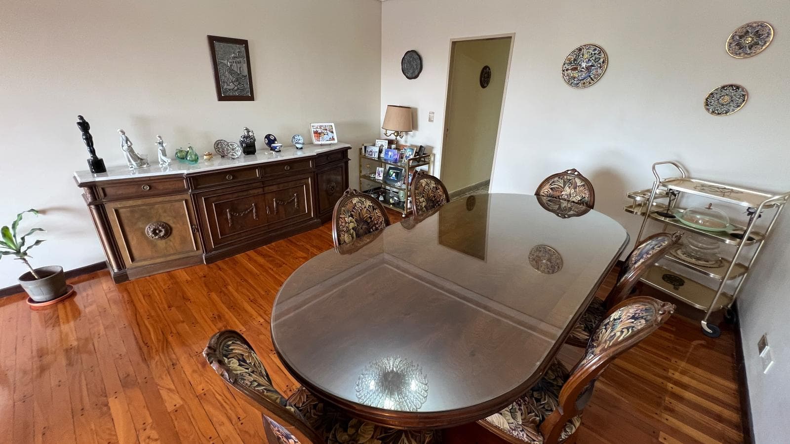 Wonderful 5-room apartment for sale in Belgrano C—on a high floor!