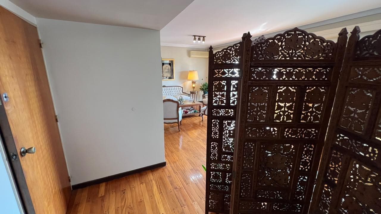 Wonderful 5-room apartment for sale in Belgrano C—on a high floor!