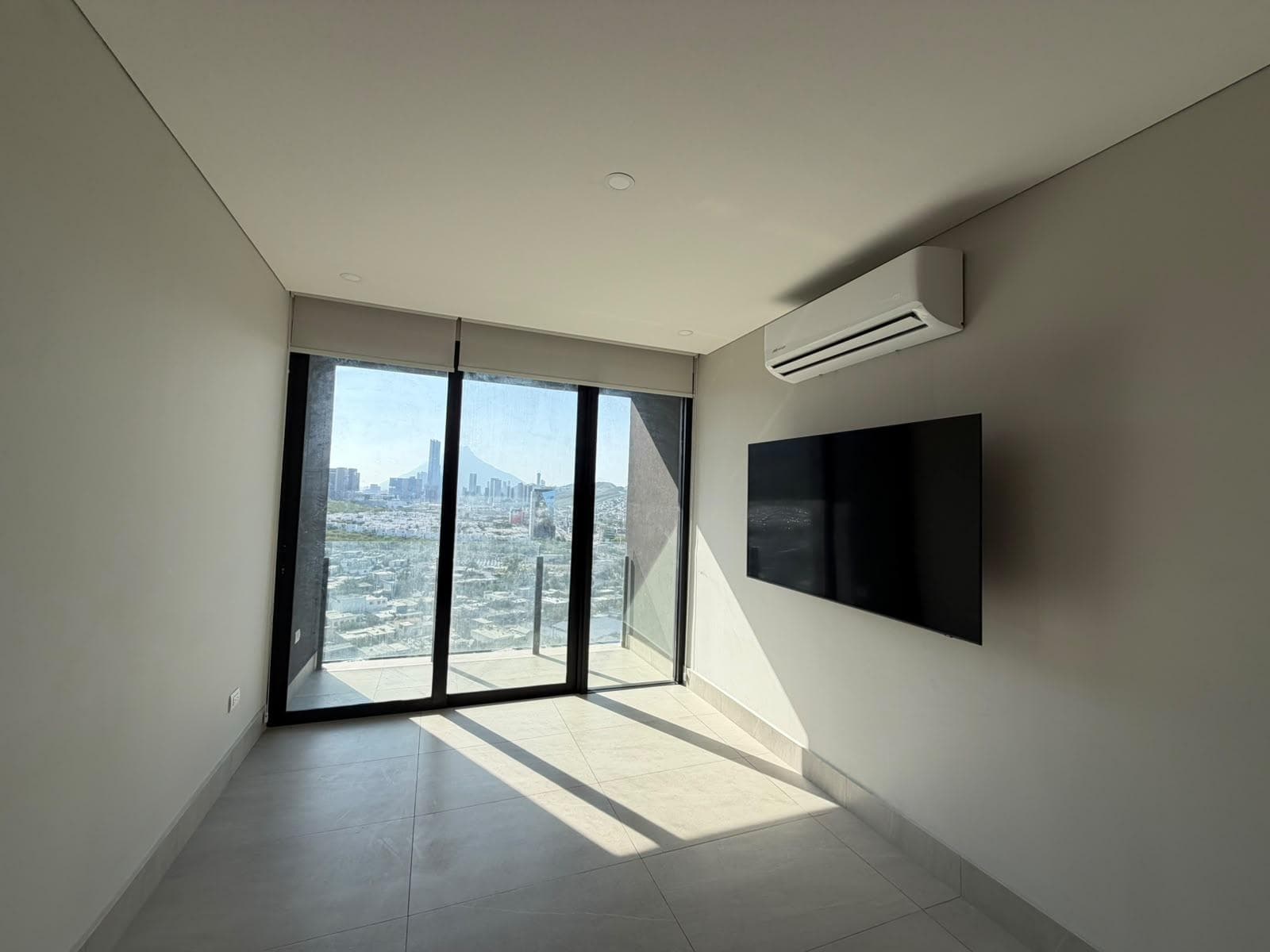 Apartment for Rent at Torre Boreal