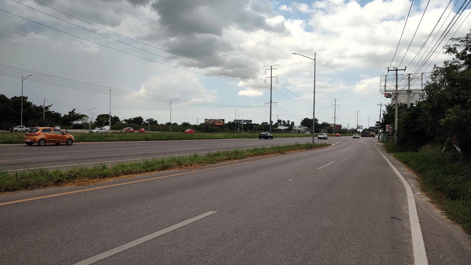 800 m2 lot on the Progreso Highway, Km 12, Xcanatun