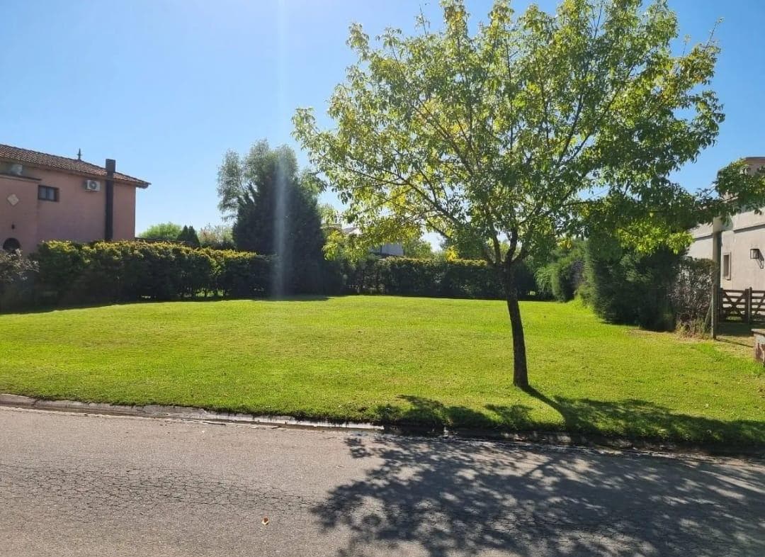 For Sale: 830 m² Lot in the San Isidro Labrador neighborhood, Villanueva, Tigre