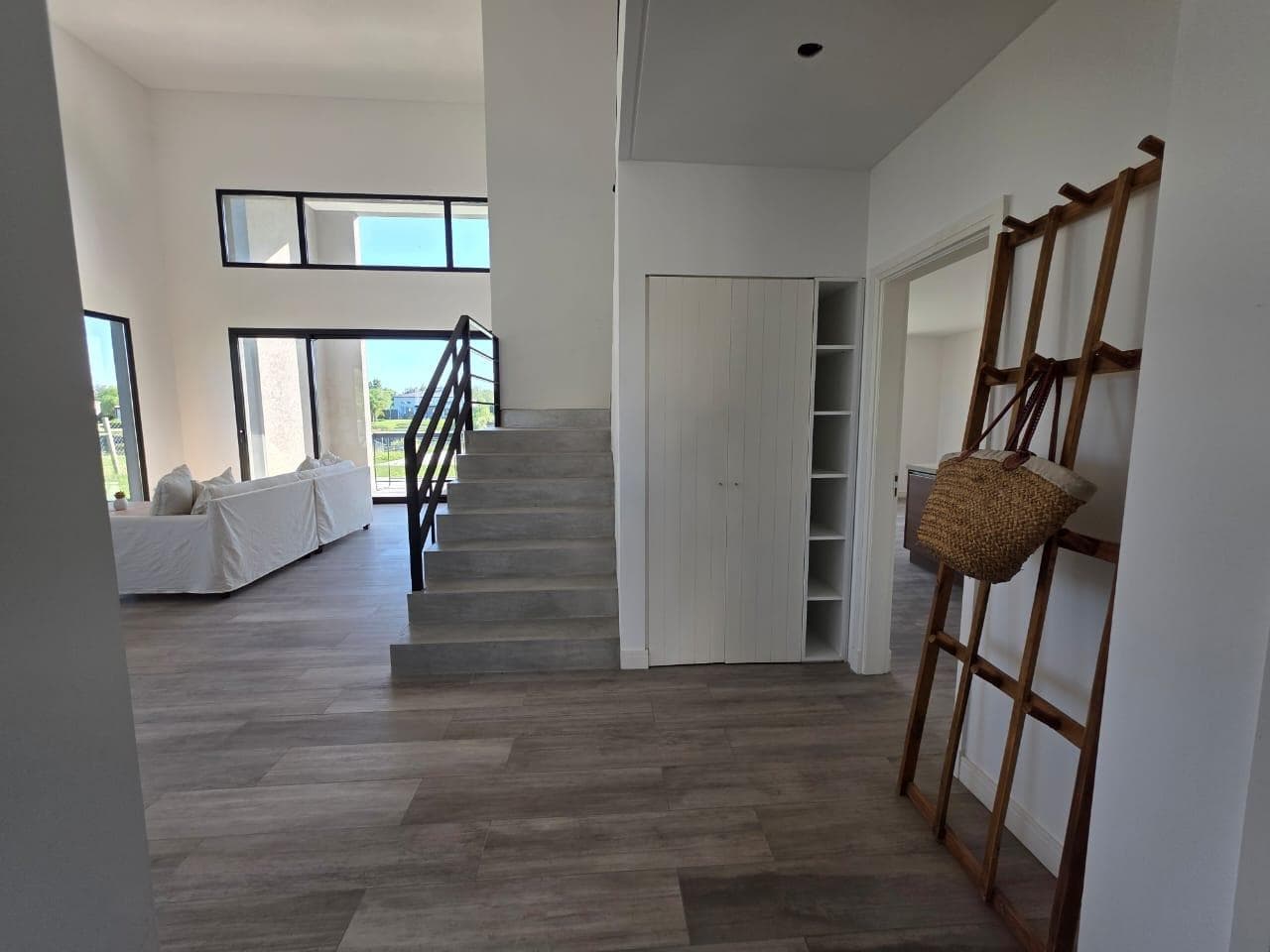 Brand-New 5-Bedroom House for Sale in La Laguna, San Matias Escobar Neighborhood