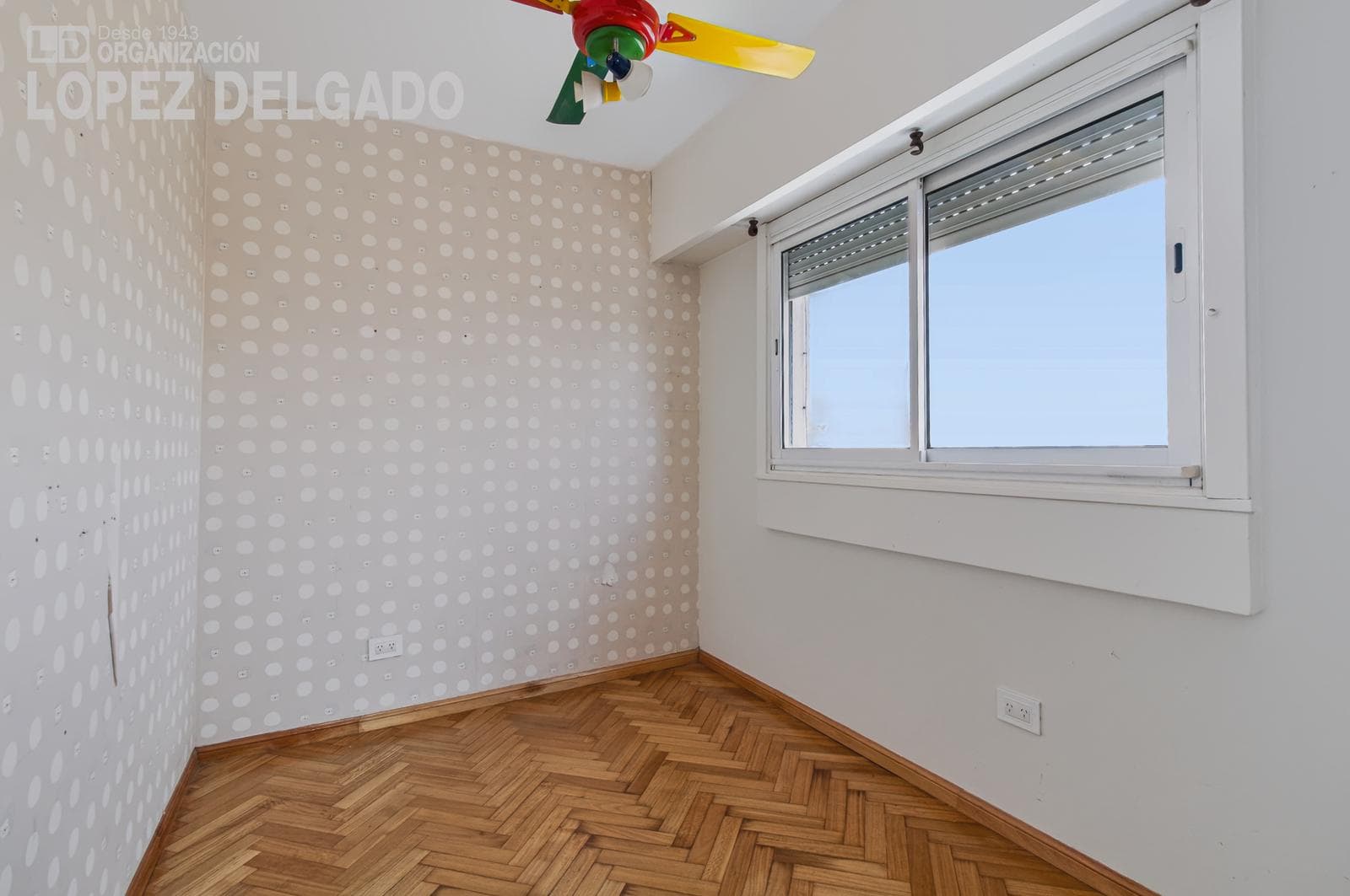 4-room apartment with a balcony and garage in Villa Devoto