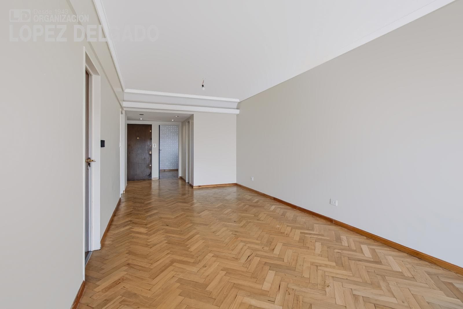 4-room apartment with a balcony and garage in Villa Devoto