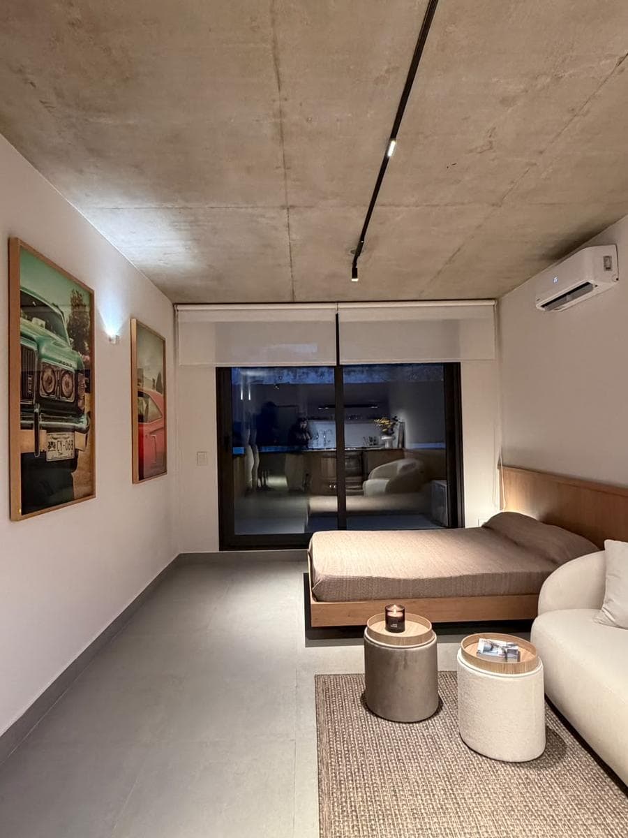 2-Bedroom Apartment in Palermo, Hollywood
