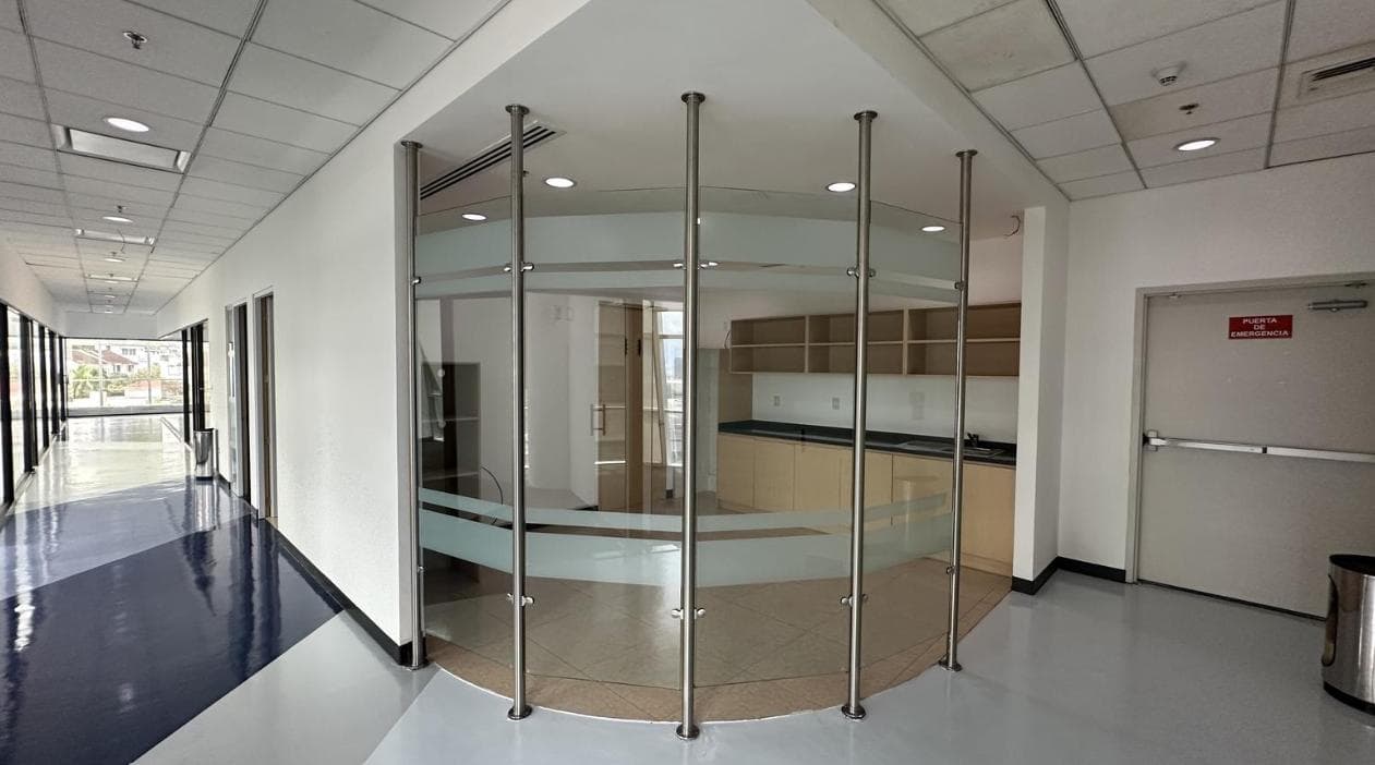 FULLY EQUIPPED OFFICE FOR RENT