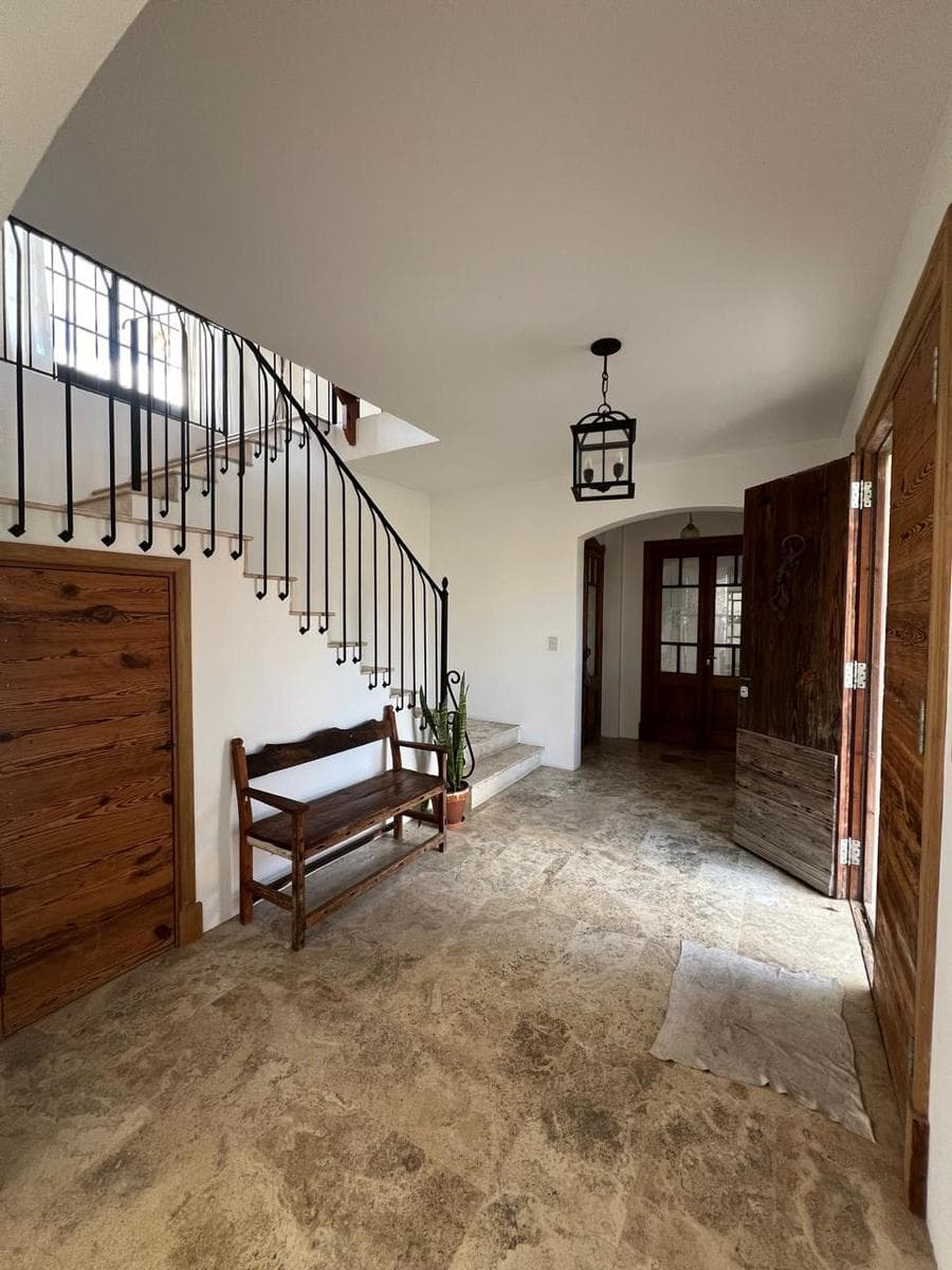 5-Bedroom House for Sale (with Rental Income) in La Laguna, San Marco Neighborhood, Villanueva, Tigre