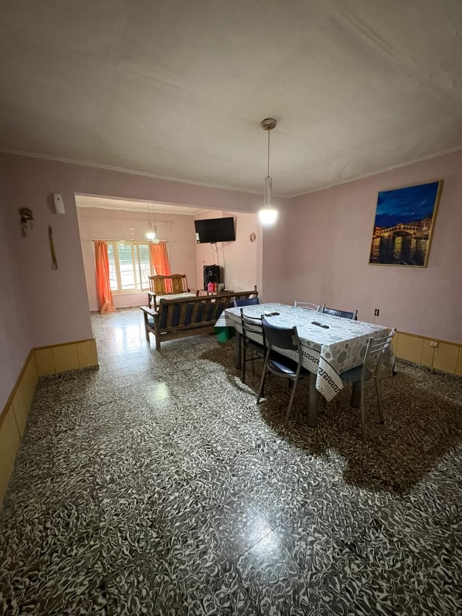 House in Bowen, Las Heras Street