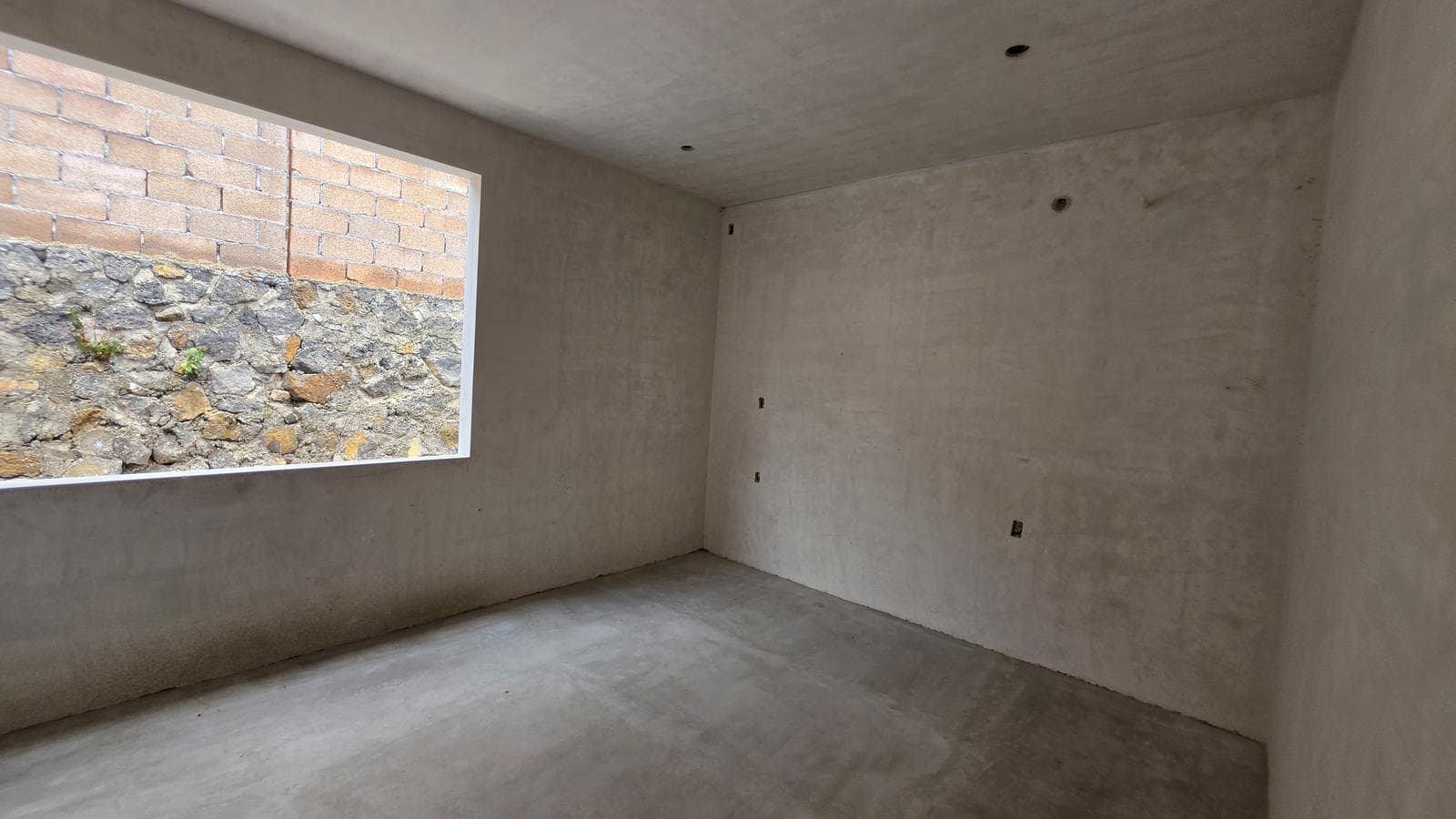 Casa en venta en Altozano fraccionamiento privado a 5 minutos del Centro Comercial Altozano