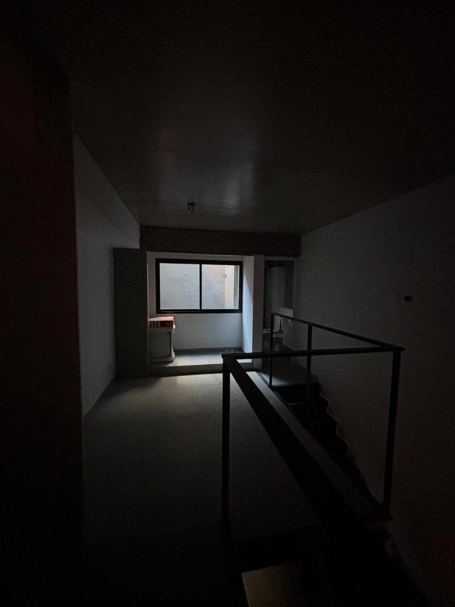 DUPLEX / OFFICE FOR SALE - JUST A FEW METERS FROM THE RIVER