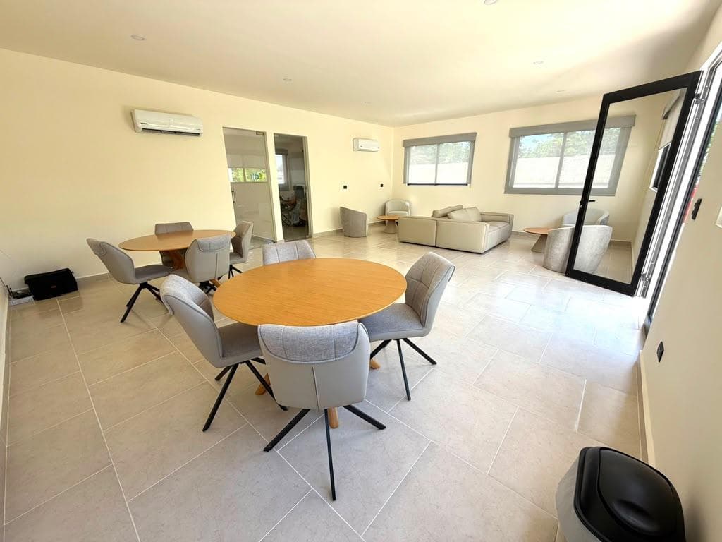 KOA TOWERS Apartment, AV Prolongación La Luna