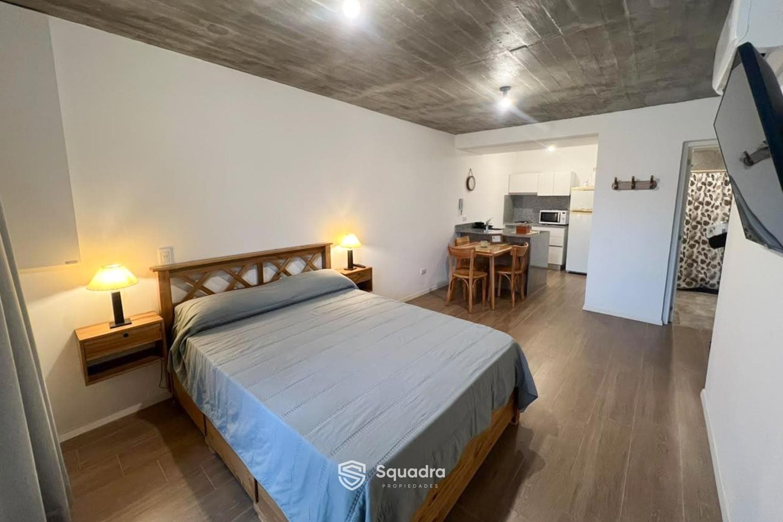 FOR SALE - Studio apartment with a front-facing balcony - Refinerias neighborhood, Rosario.