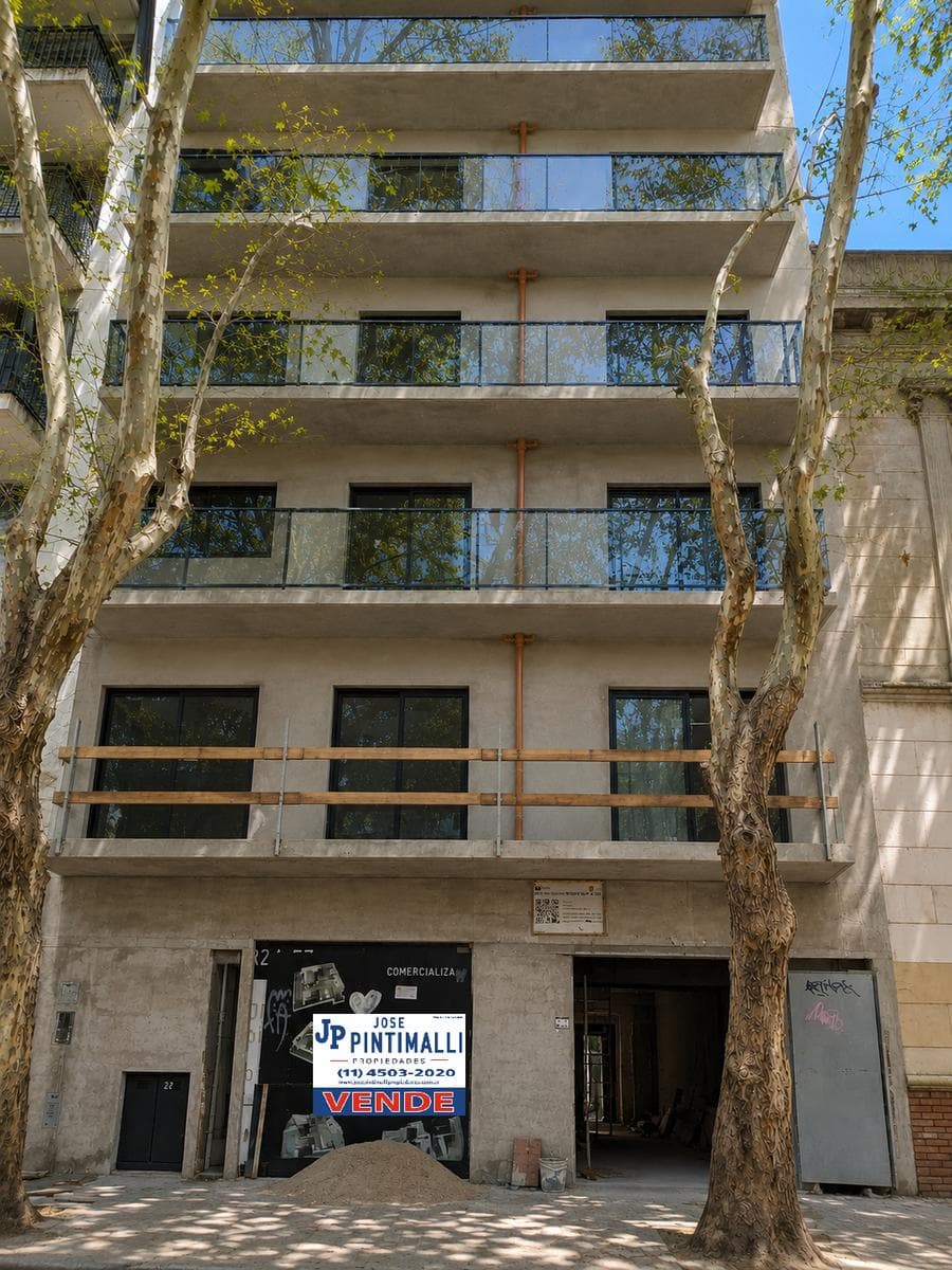 3-Room Apartment for Sale in Almagro (Under Construction)