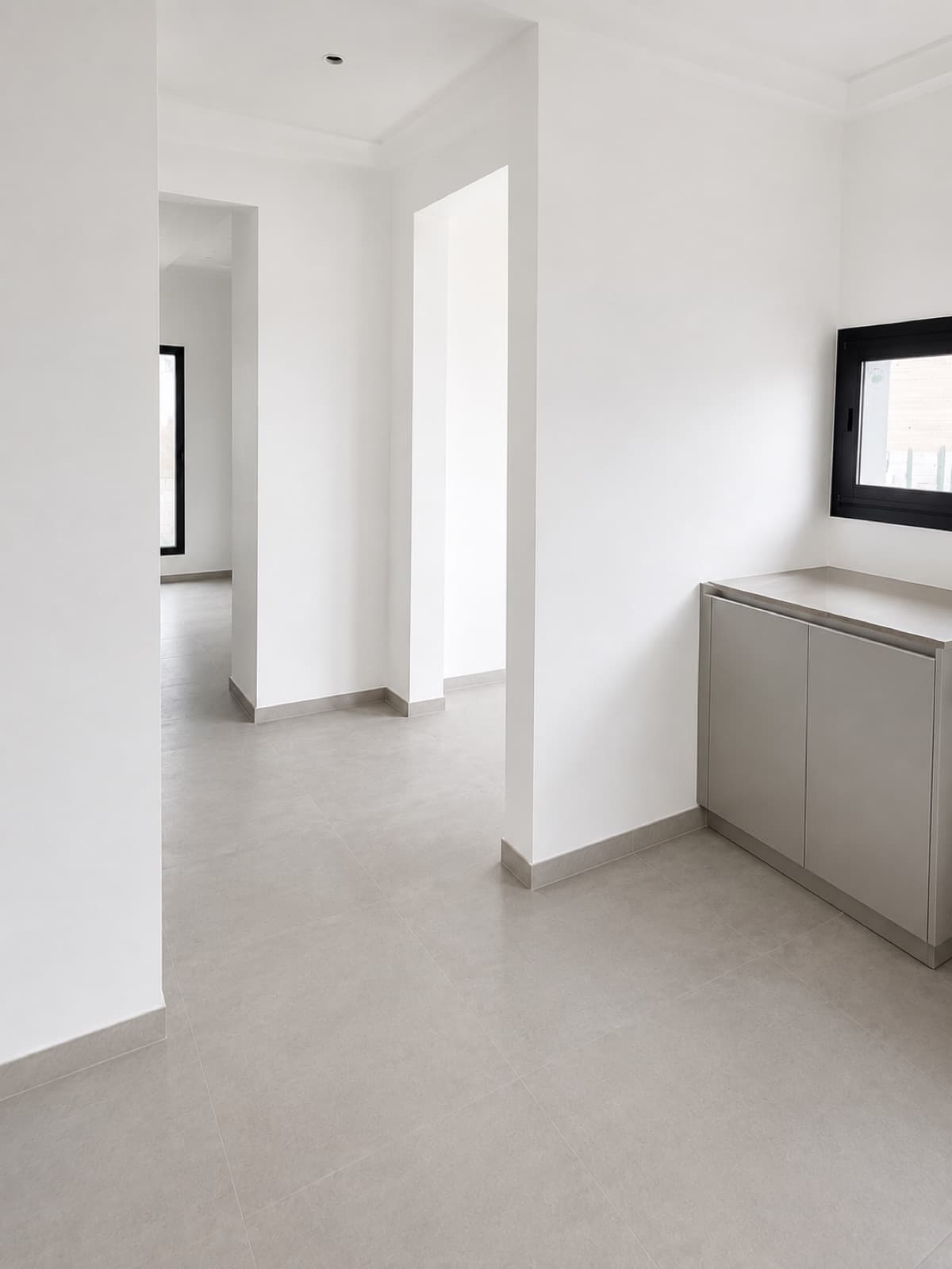 Brand-new house for sale in Vila Marina