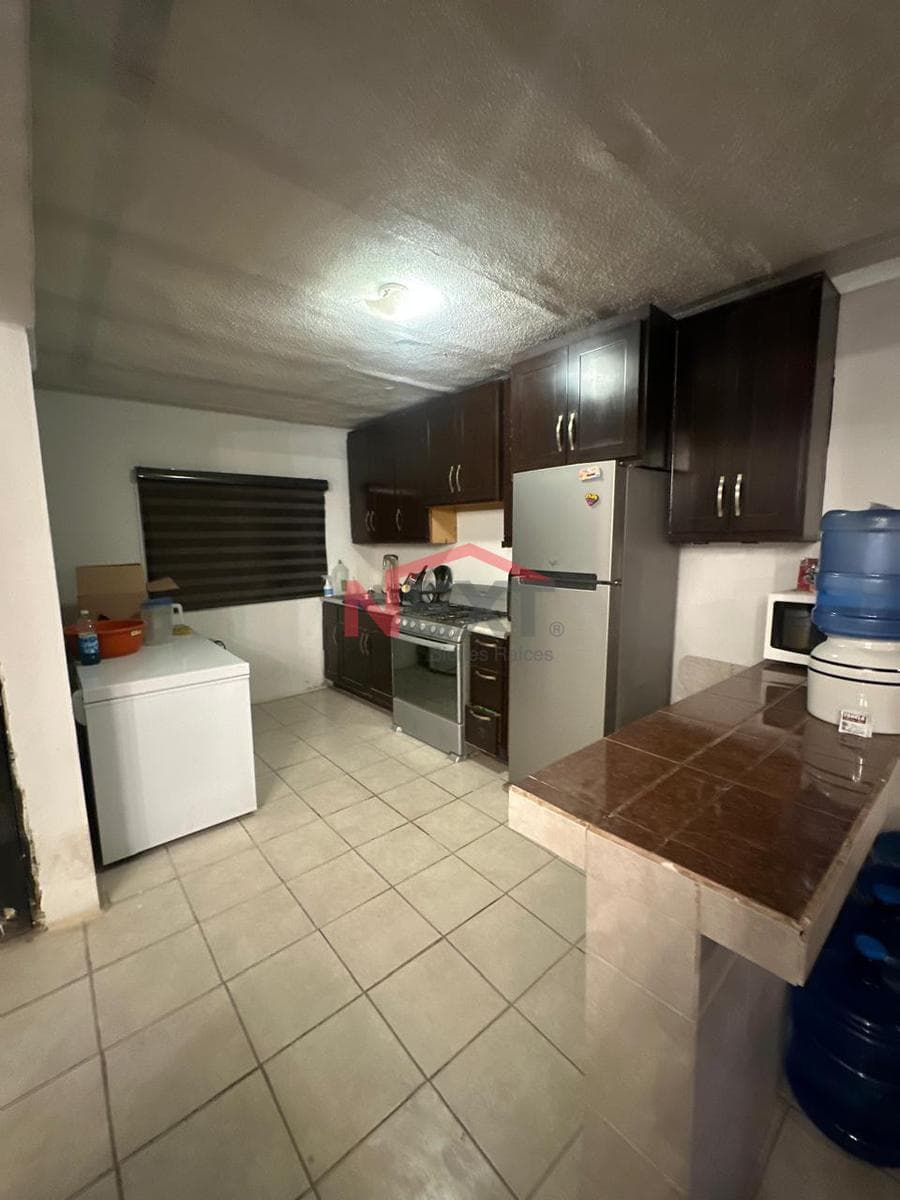 HOUSE FOR SALE IN COL. SOLIDARIDAD