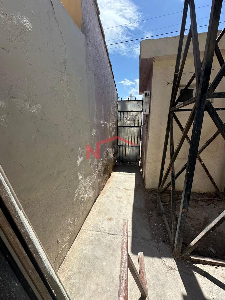 HOUSE FOR RENT IN COL. OLIVARES