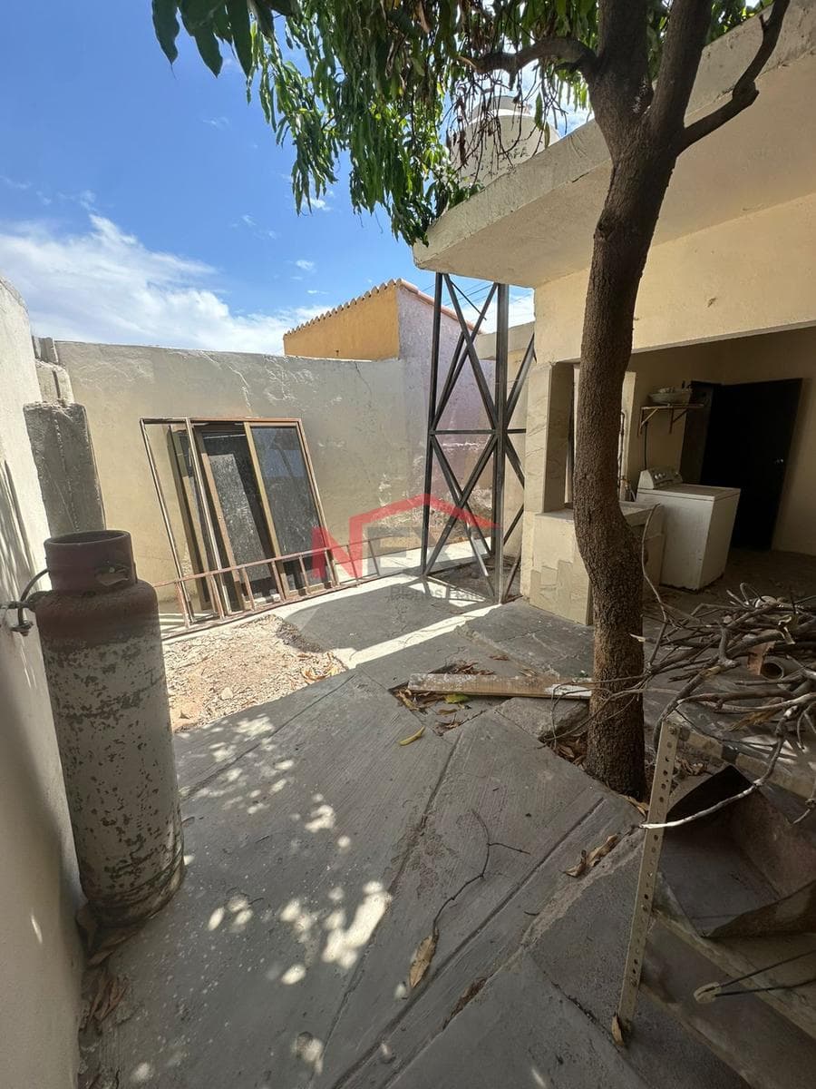 HOUSE FOR RENT IN COL. OLIVARES