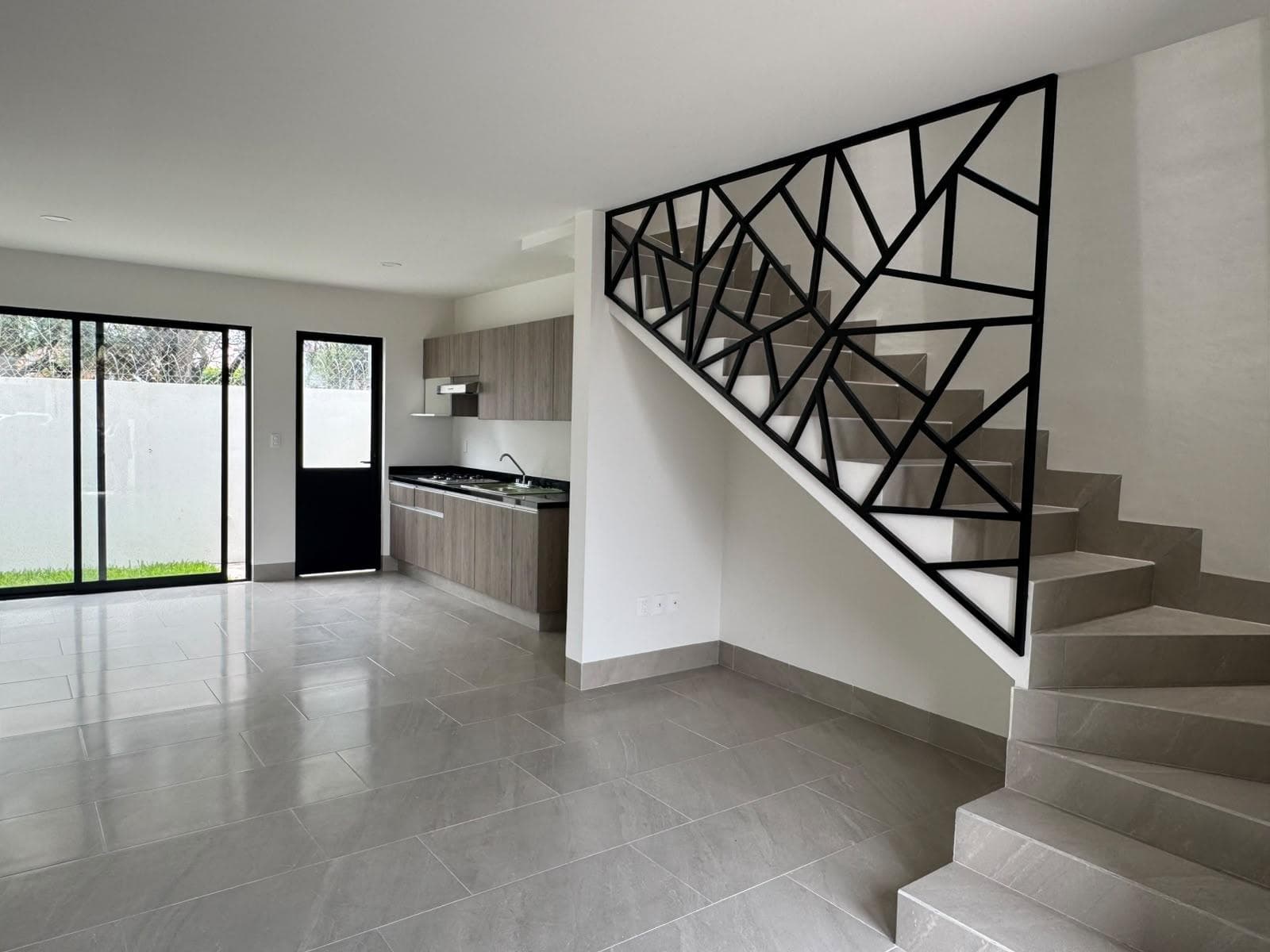 New Home for Sale in the Northern Area of León, Guanajuato: Brisas del Lago