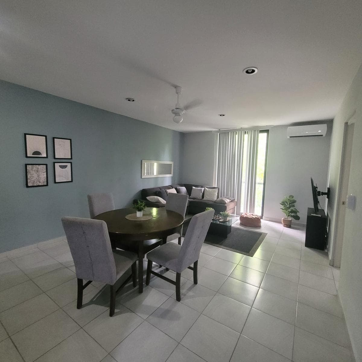 Furnished 2-Bedroom Apartment in Riviera Towers 3