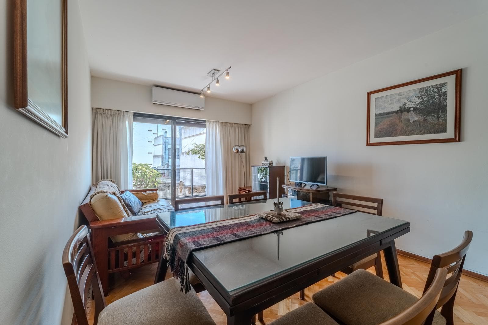 For Sale: Bright 3-room apartment with a separate room with a bathroom | Full-length balcony | University District | Balvanera