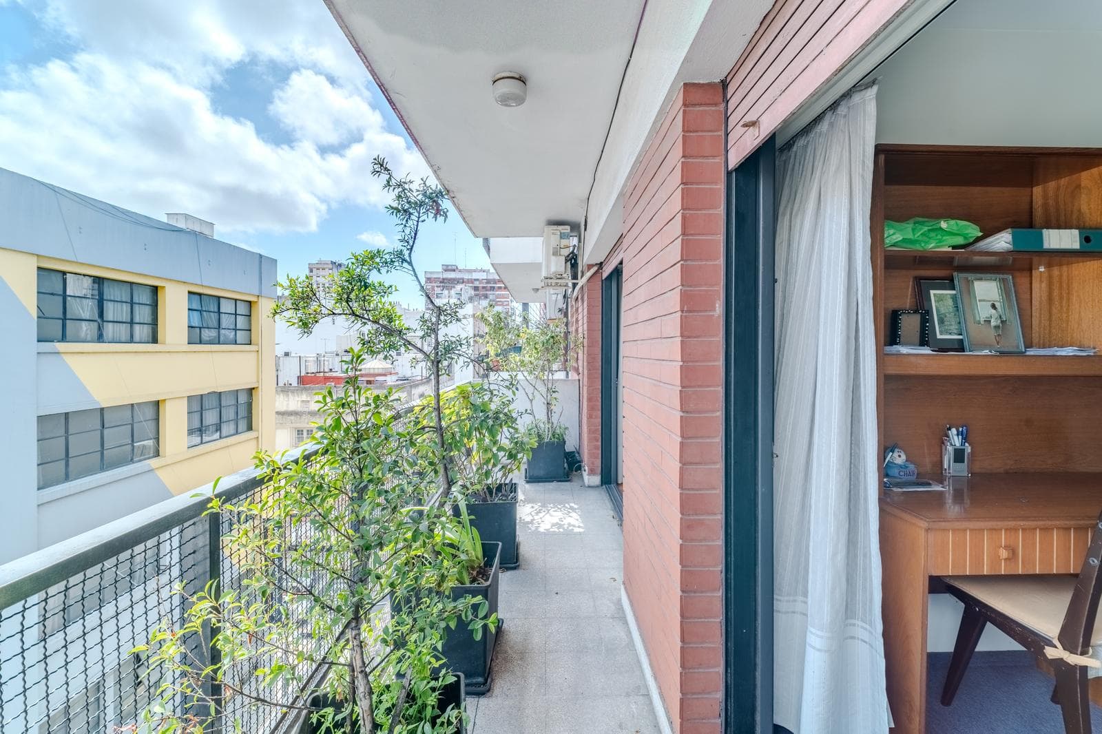 For Sale: Bright 3-room apartment with a separate room with a bathroom | Full-length balcony | University District | Balvanera
