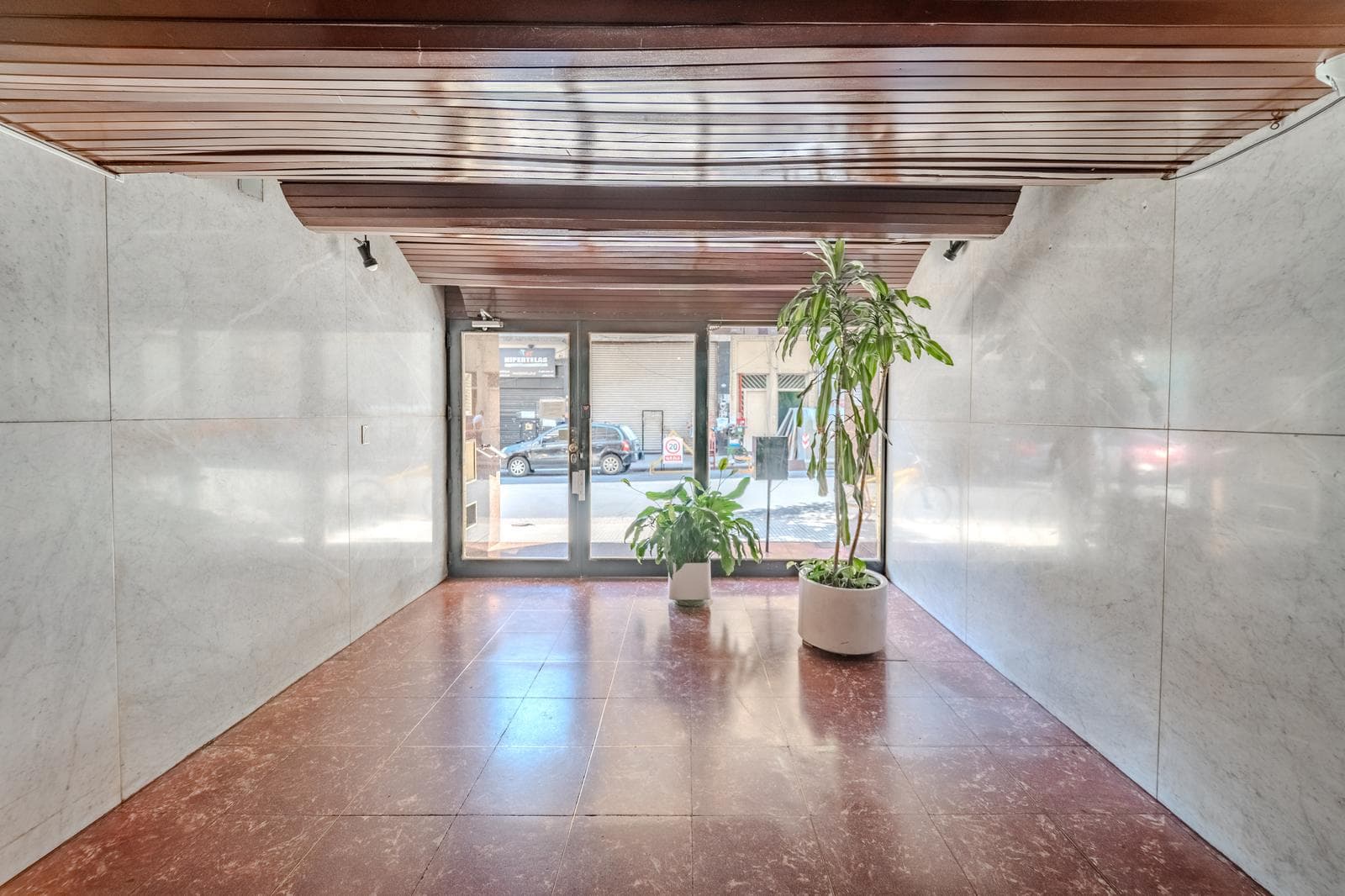 For Sale: Bright 3-room apartment with a separate room with a bathroom | Full-length balcony | University District | Balvanera
