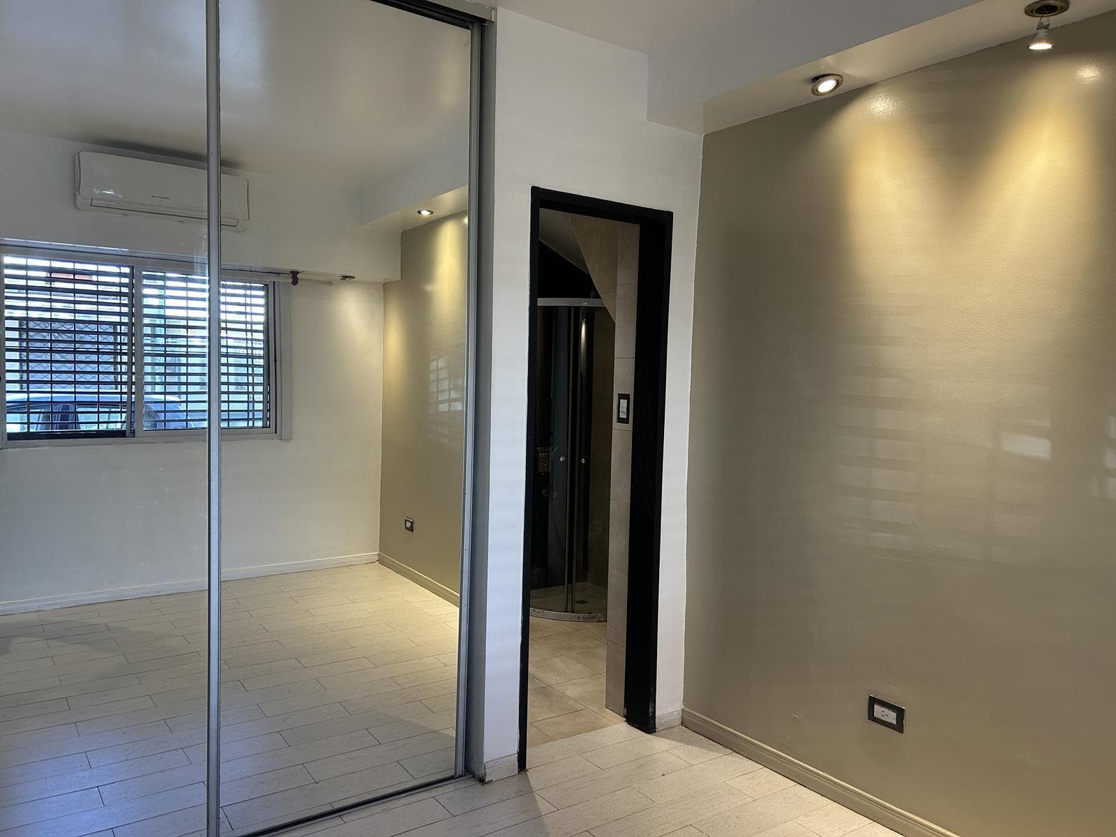 2-Room Duplex Apartment for Rent | No Maintenance Fees | Florida, Vicente López