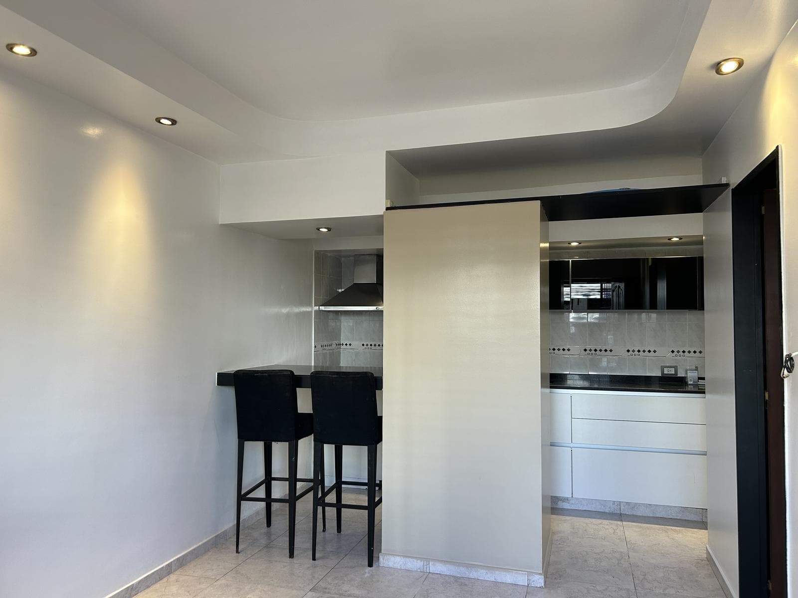 2-Room Duplex Apartment for Rent | No Maintenance Fees | Florida, Vicente López
