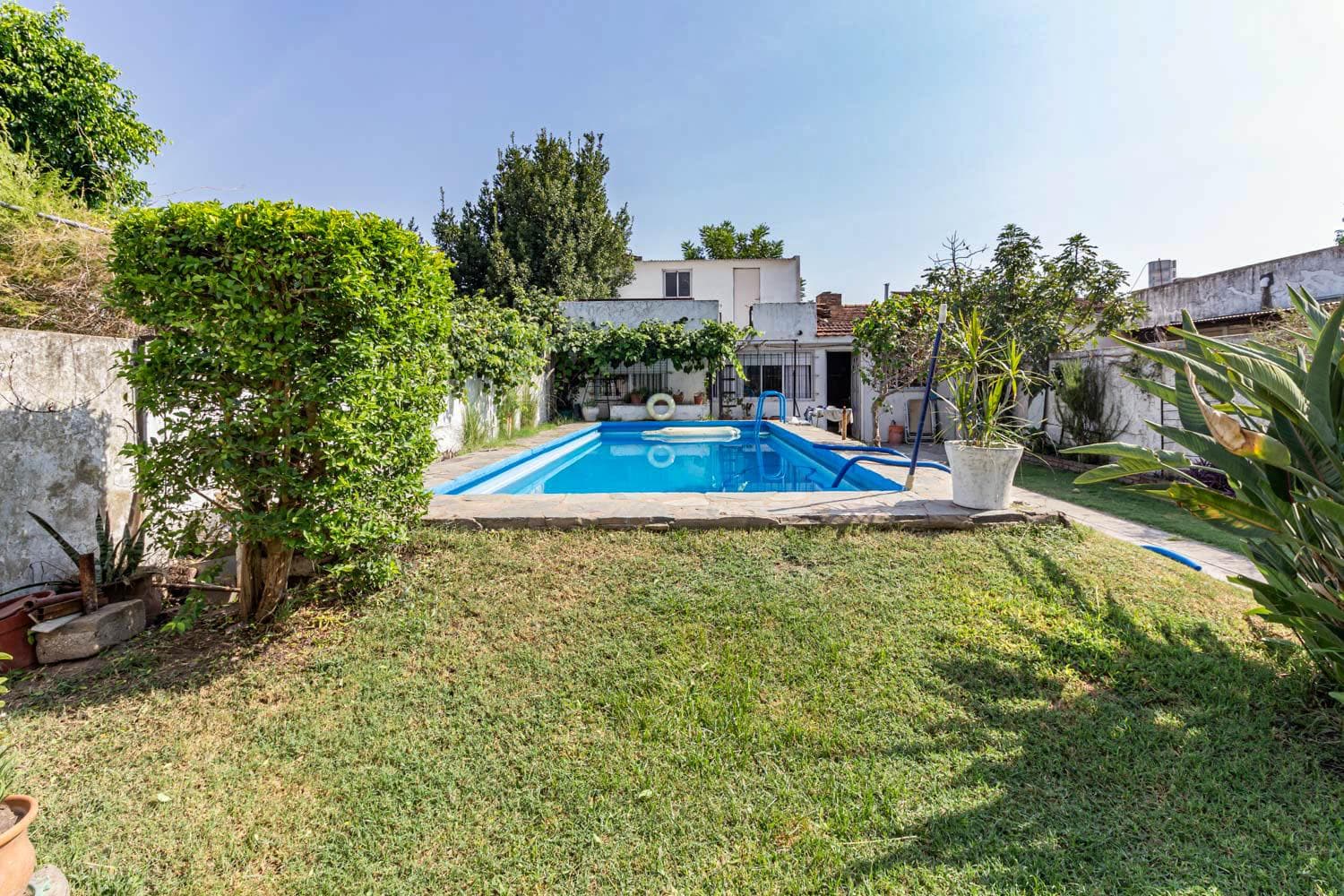 6-room house for sale in downtown Merlo