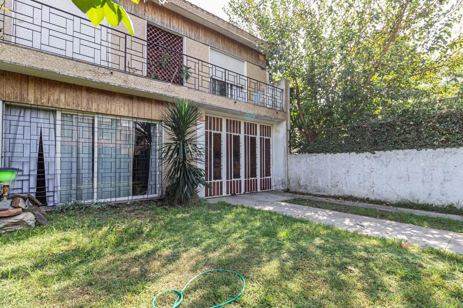 6-room house for sale in downtown Merlo
