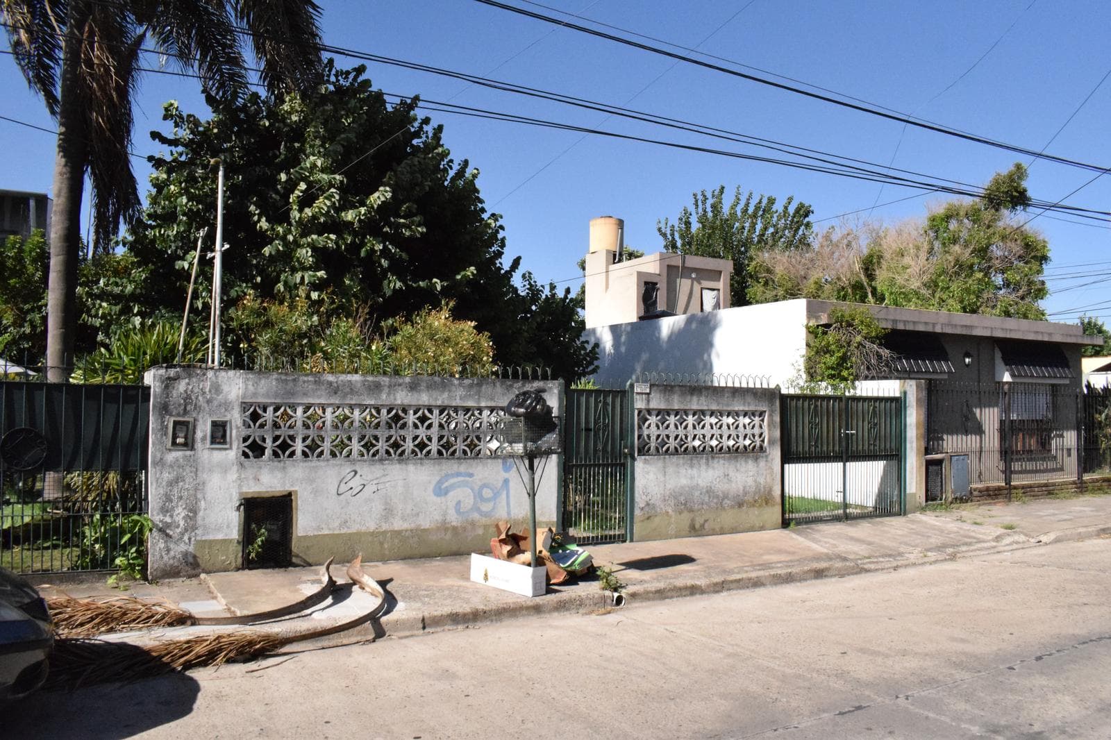 Opportunity: House for Sale in Merlo, in Need of Renovation, 2 Rooms