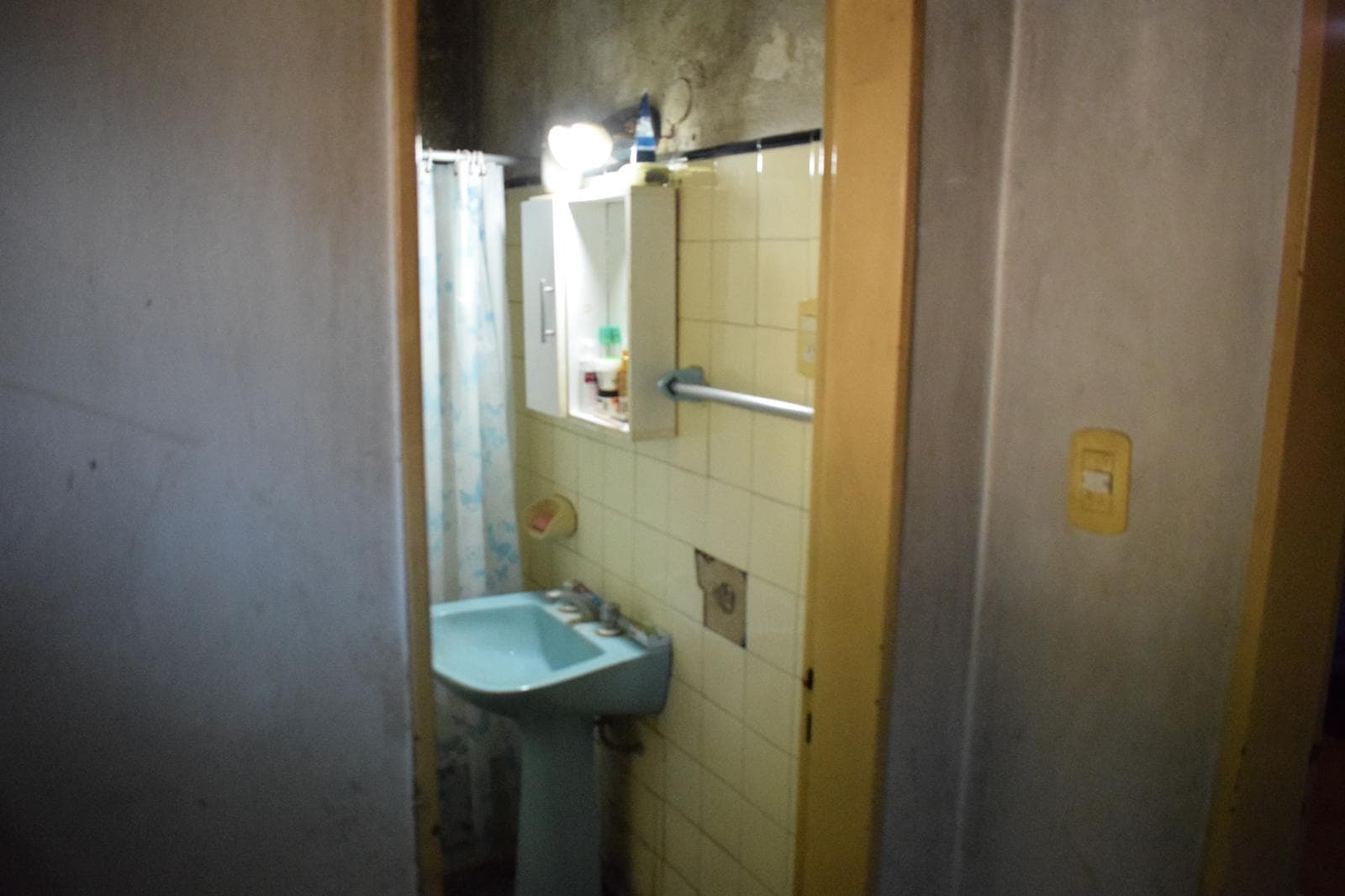 Opportunity: House for Sale in Merlo, in Need of Renovation, 2 Rooms
