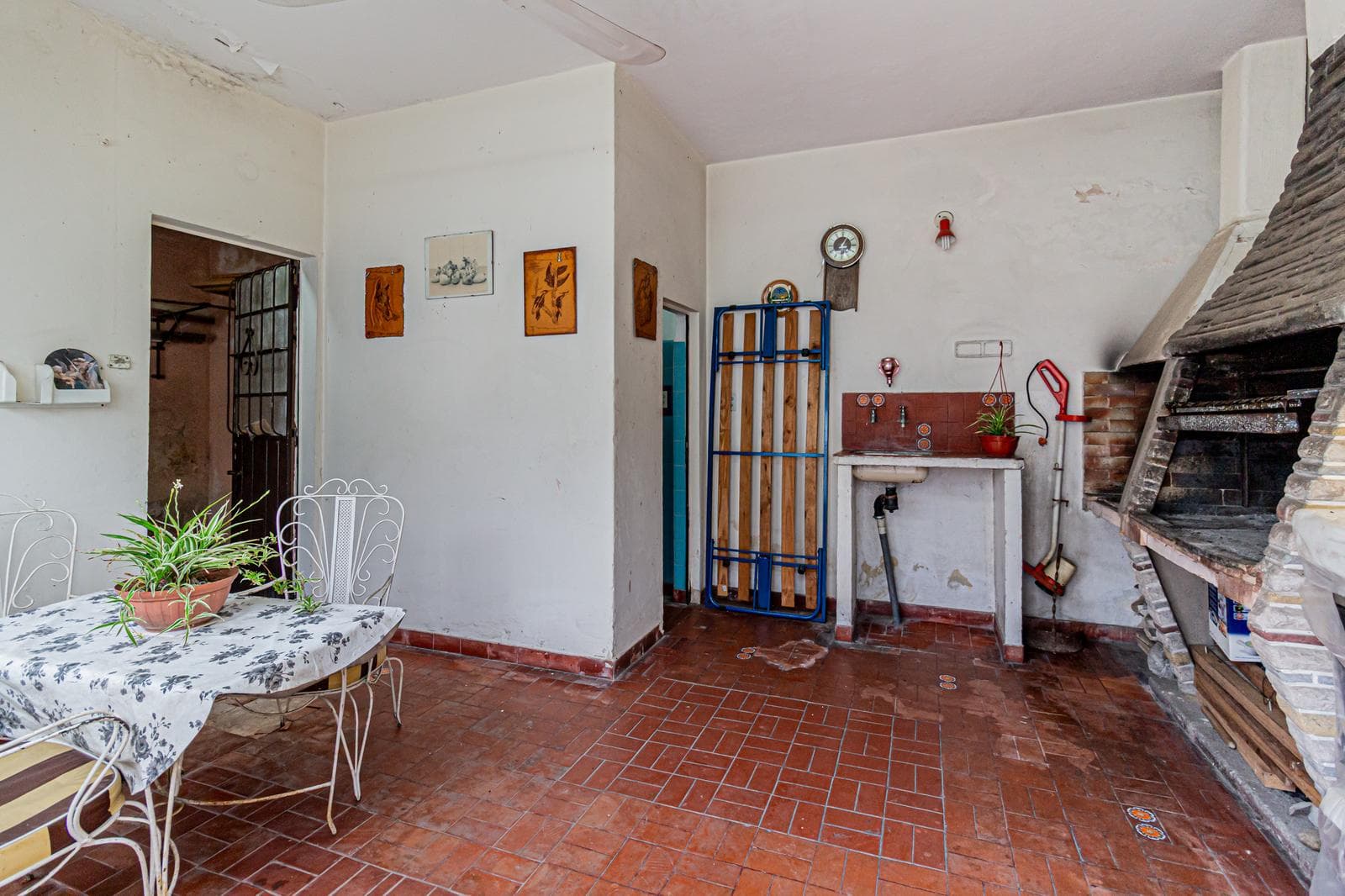 3-Bedroom House for Sale, Eligible for Mortgage, Ituzaingó Norte