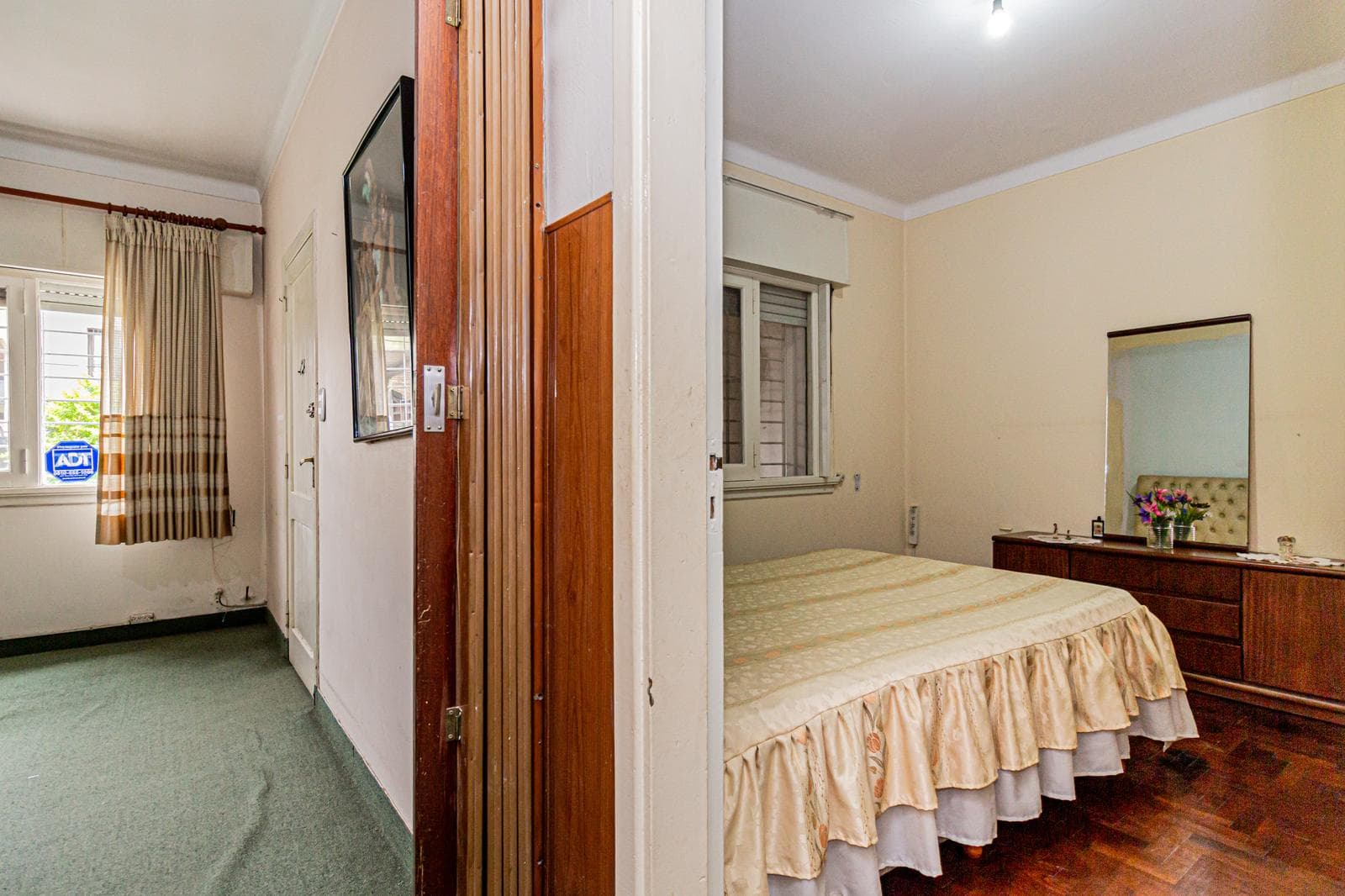 3-Bedroom House for Sale, Eligible for Mortgage, Ituzaingó Norte