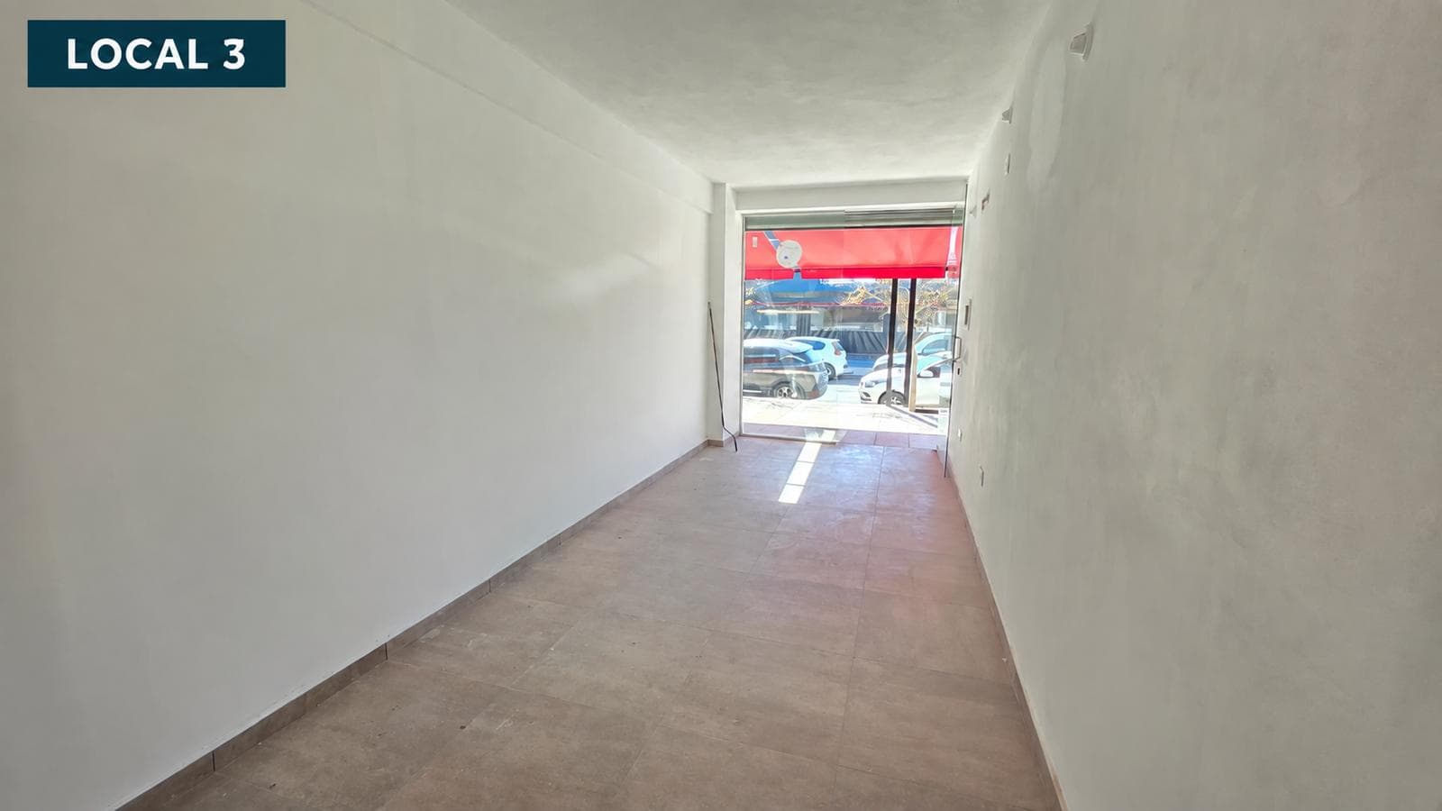 Two commercial spaces for rent | 60 m² total | Across from the Vélez Sarsfield Clinic