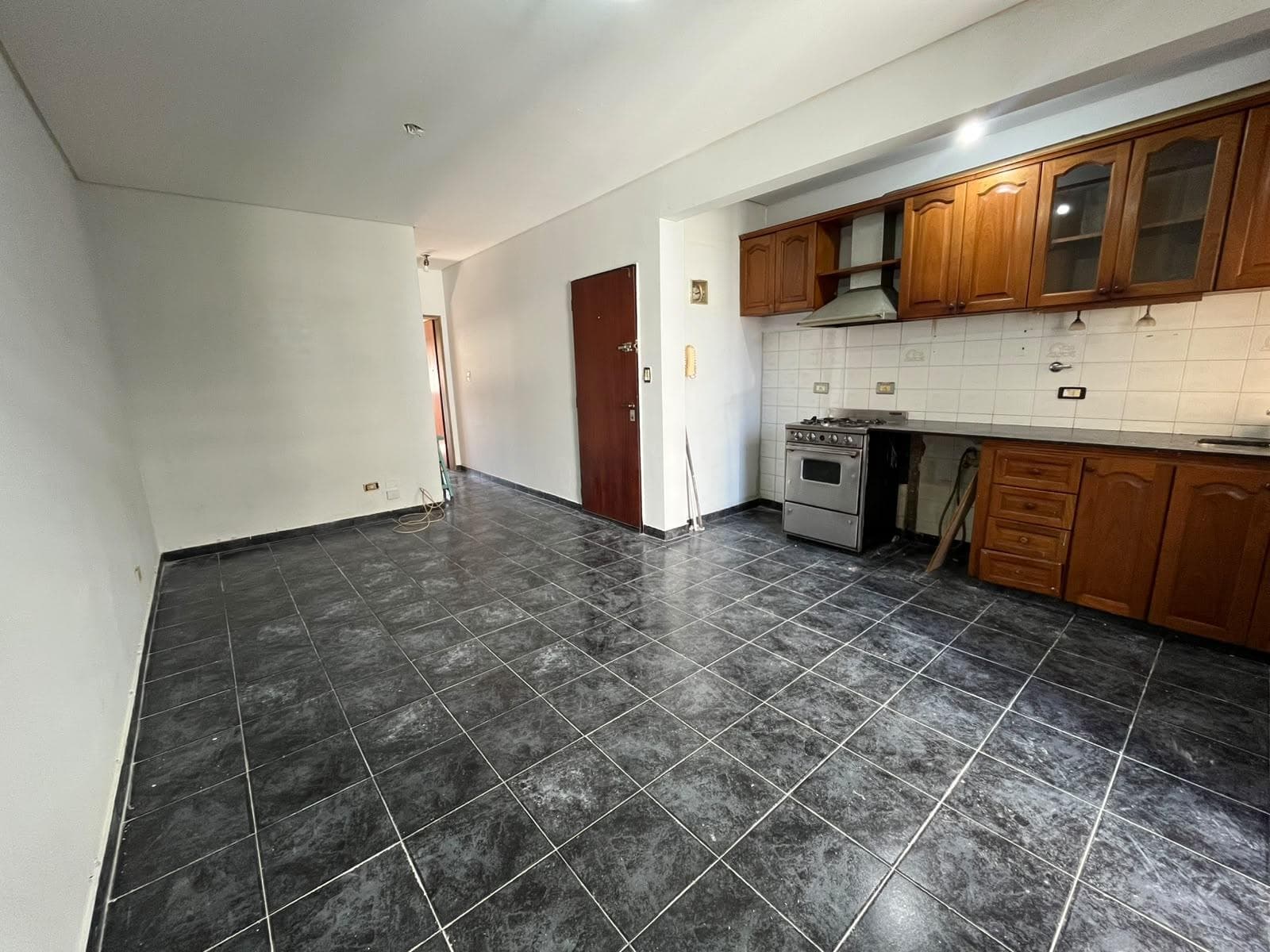 2-room apartment with a balcony for RENT - Downtown Wilde