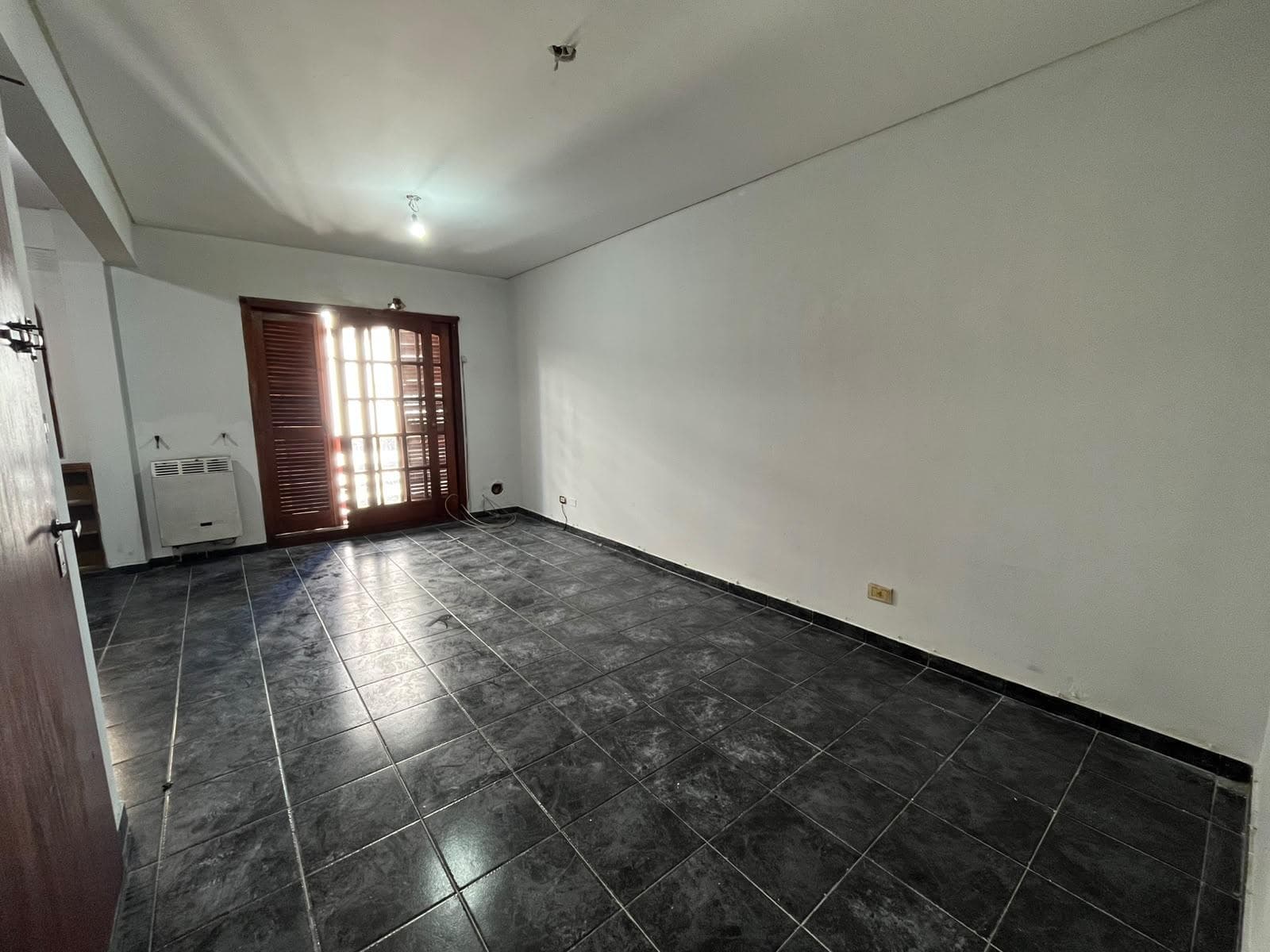 2-room apartment with a balcony for RENT - Downtown Wilde