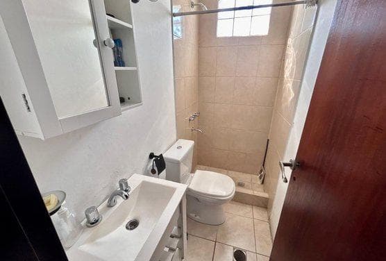 4-bedroom house + 3-bedroom house + commercial space in Jose Clemente Paz