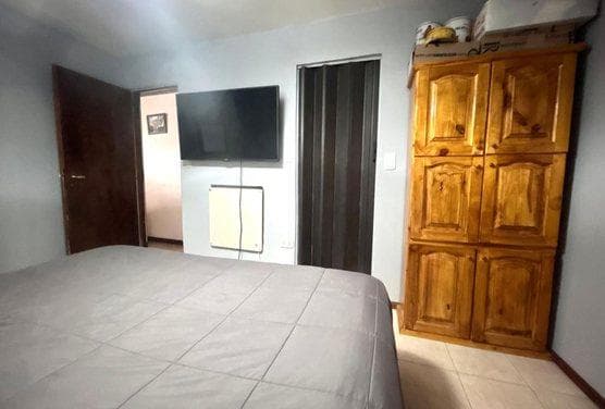 4-bedroom house + 3-bedroom house + commercial space in Jose Clemente Paz