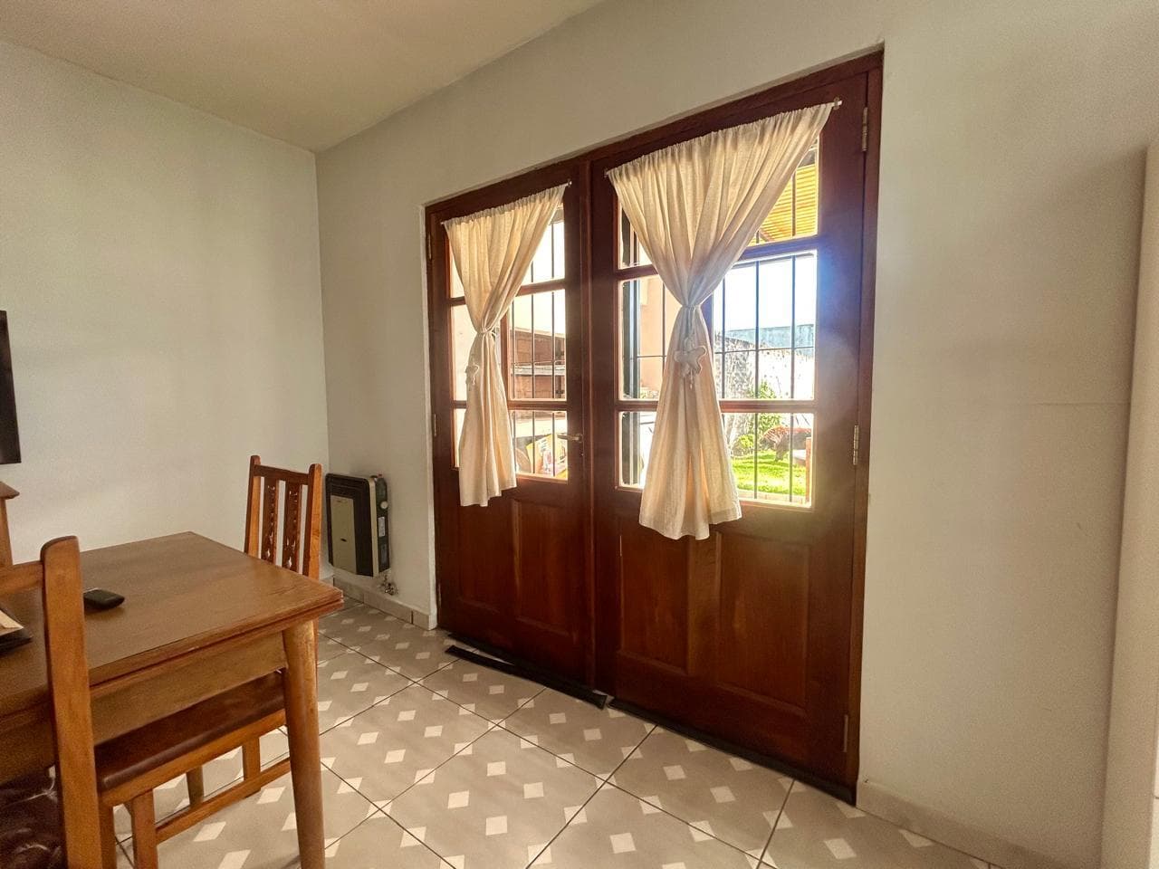 4-bedroom house + 3-bedroom house + commercial space in Jose Clemente Paz