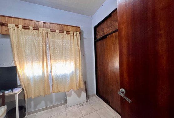 4-bedroom house + 3-bedroom house + commercial space in Jose Clemente Paz