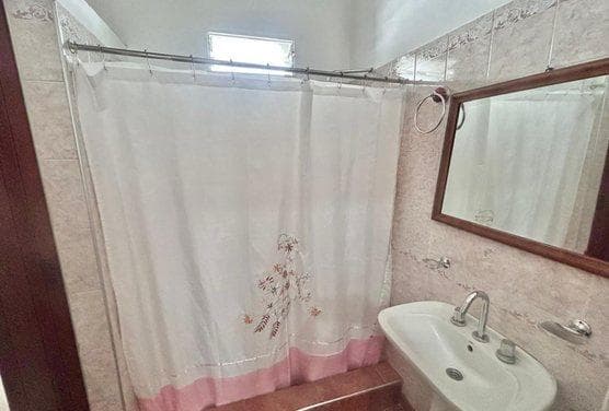 4-bedroom house + 3-bedroom house + commercial space in Jose Clemente Paz