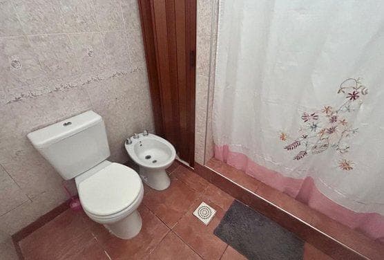 4-bedroom house + 3-bedroom house + commercial space in Jose Clemente Paz