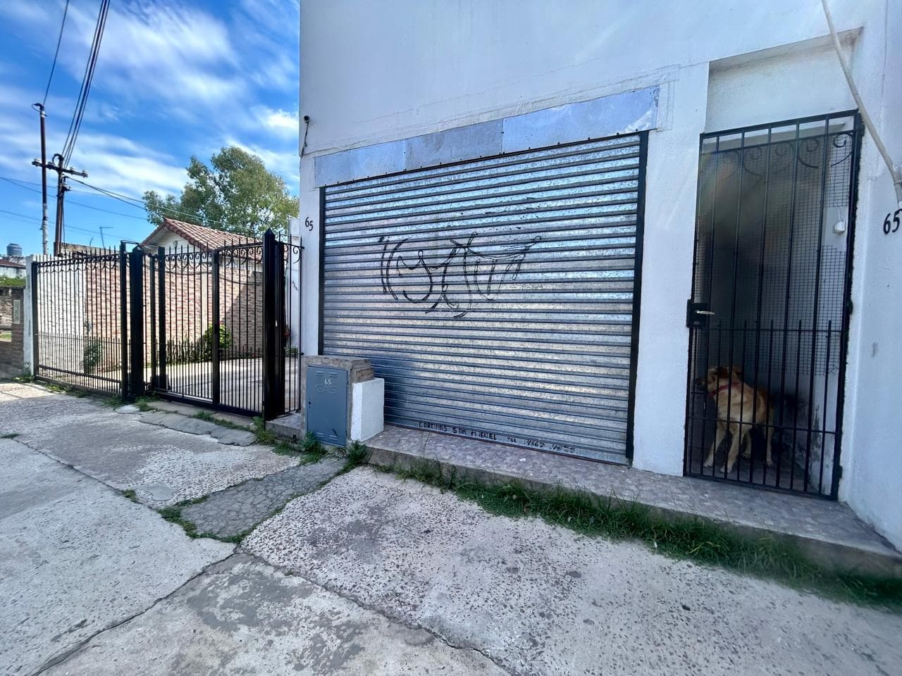 4-bedroom house + 3-bedroom house + commercial space in Jose Clemente Paz