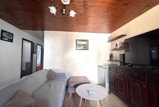 4-bedroom house + 3-bedroom house + commercial space in Jose Clemente Paz