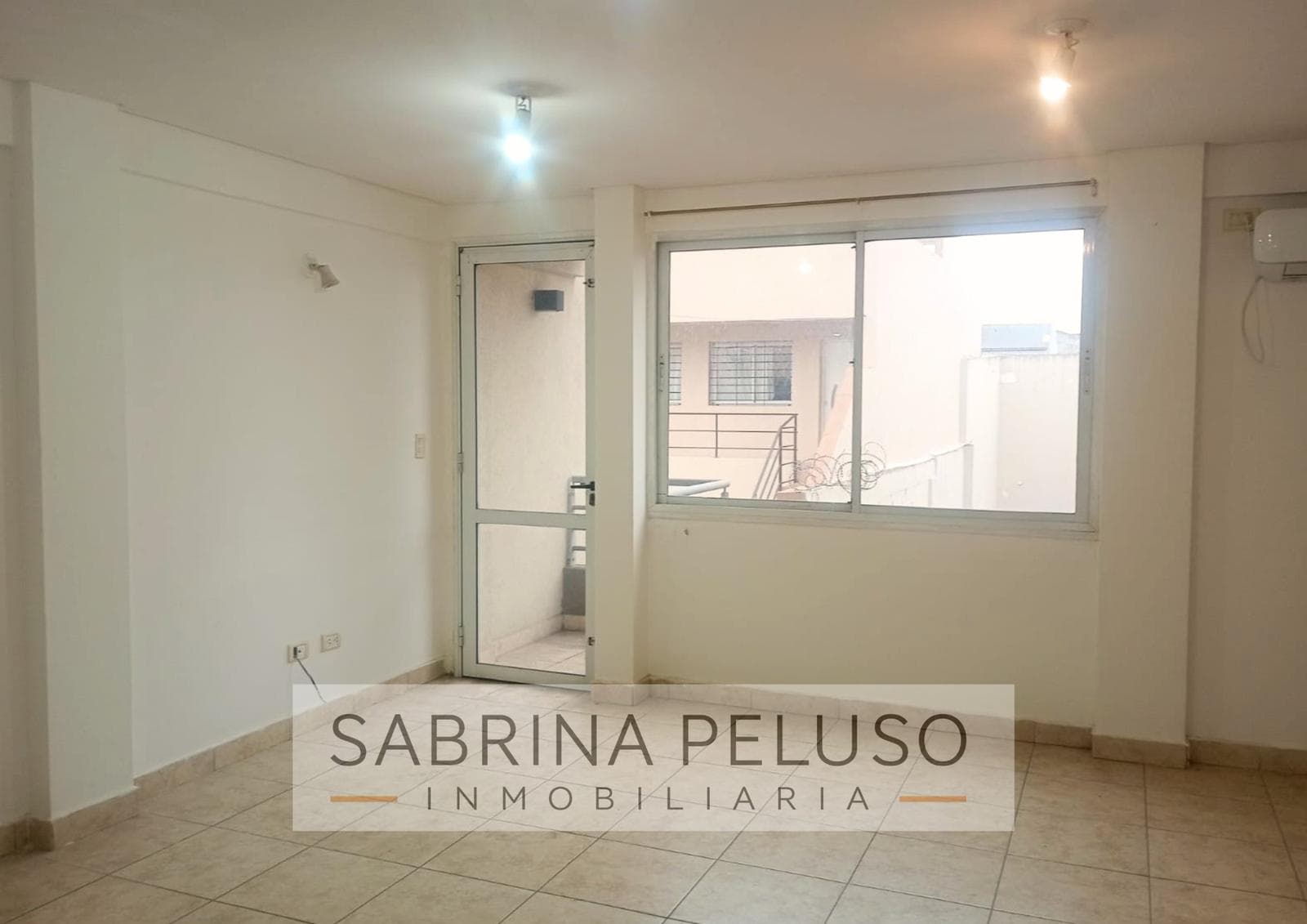 Alquiler Monoambiente- Moreno Centro Lado Sur