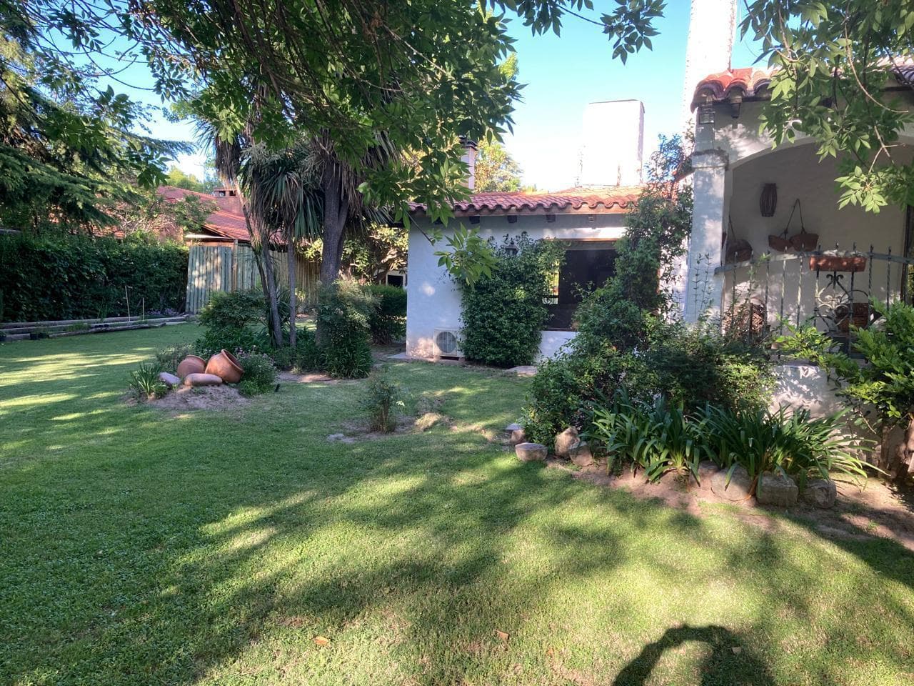 House on LARREA STREET, CHACRAS DE CORIA
