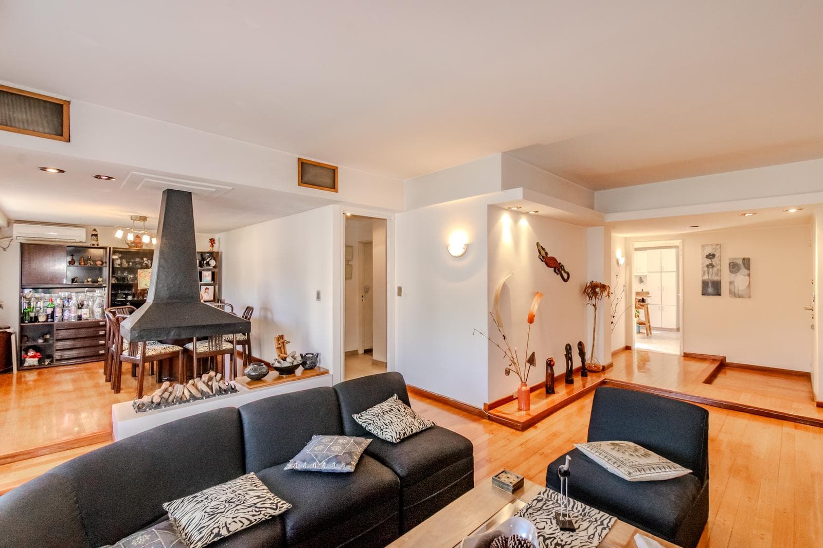 FOR SALE IN PATERNAL: 4-ROOM APARTMENT WITH STORAGE ROOM AND DEDICATED PARKING SPACE