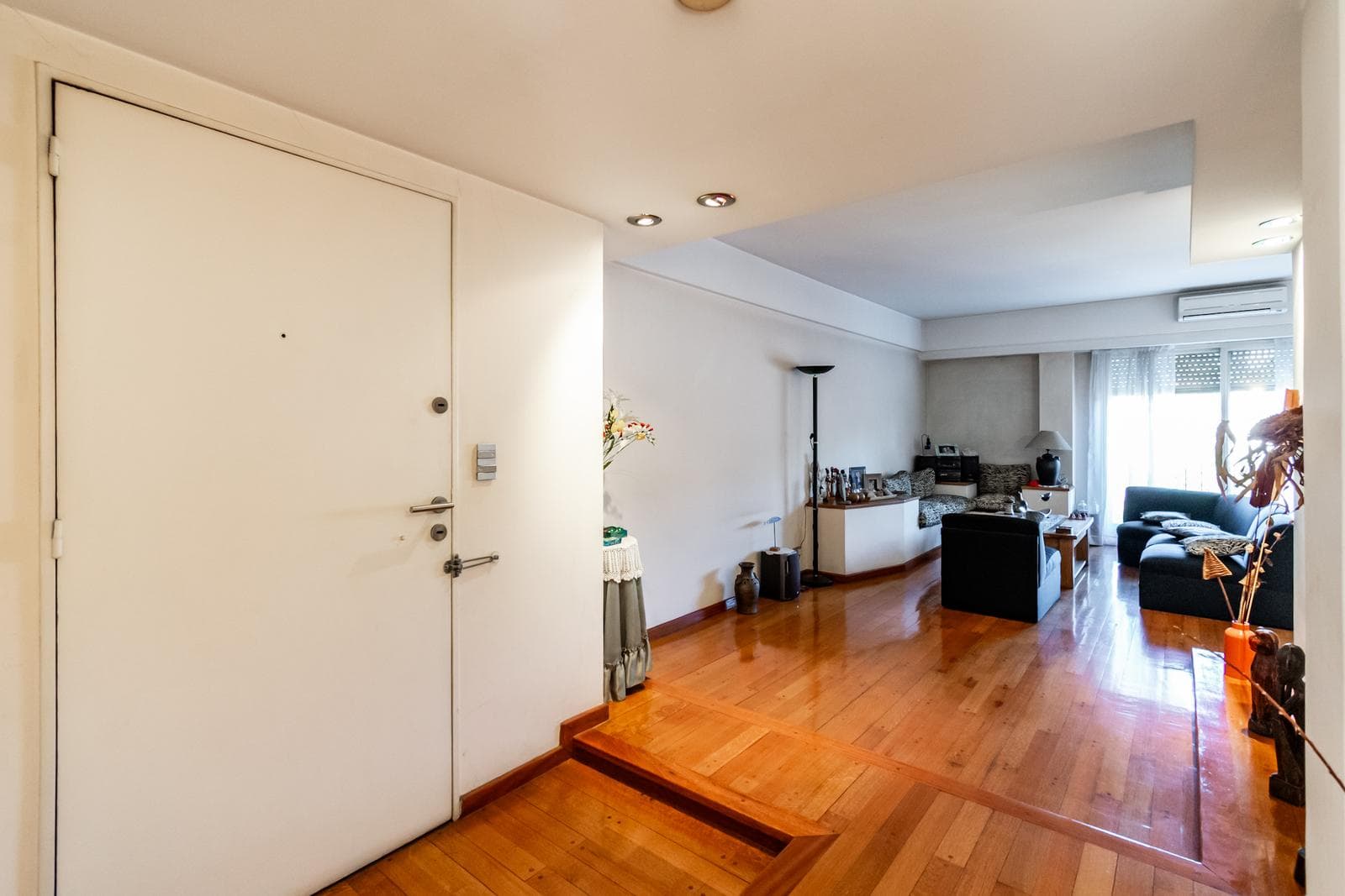 FOR SALE IN PATERNAL: 4-ROOM APARTMENT WITH STORAGE ROOM AND DEDICATED PARKING SPACE